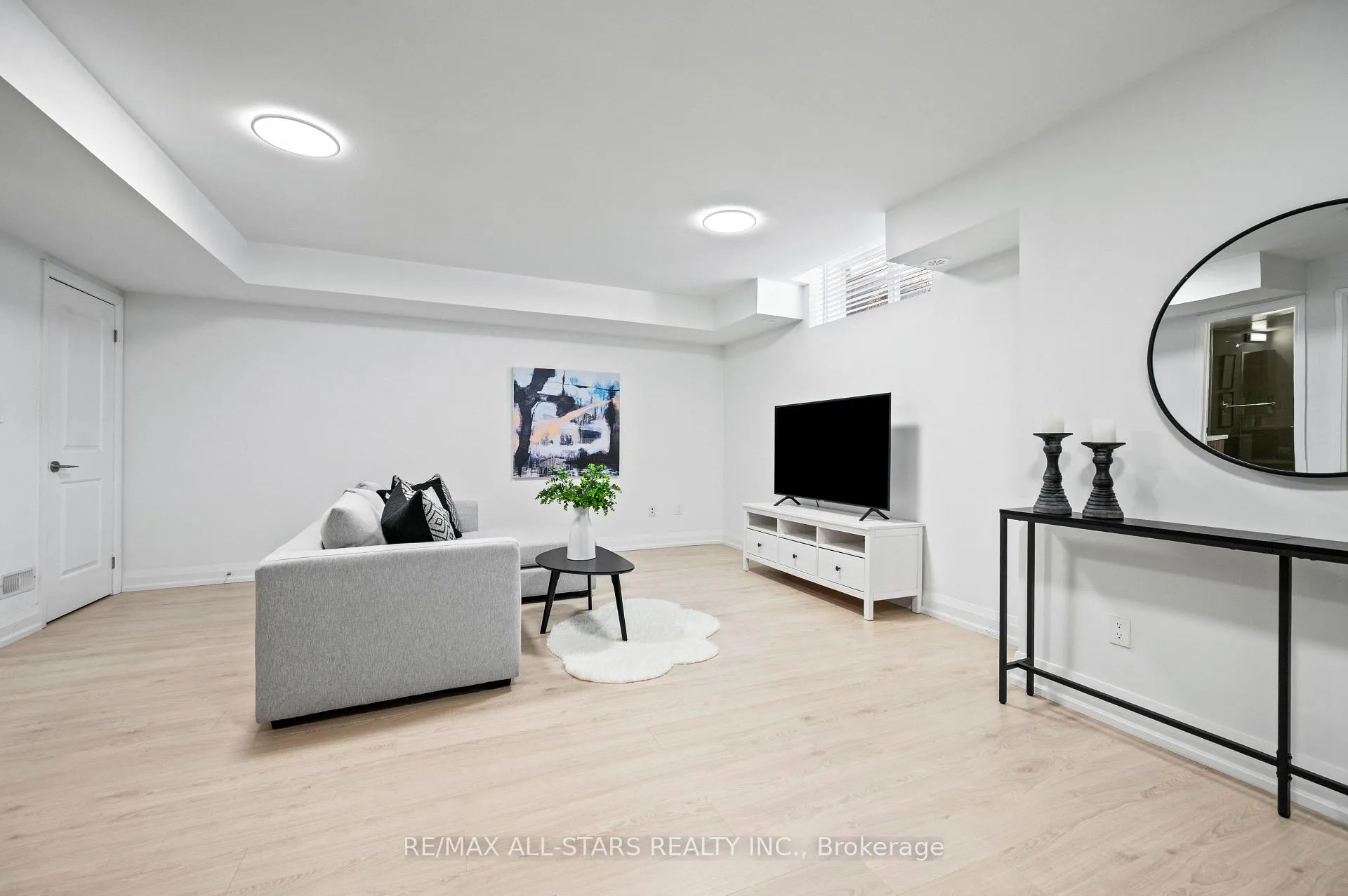 Photo 41 of 85 Village Parkway, Markham, Unionville — HOMEH