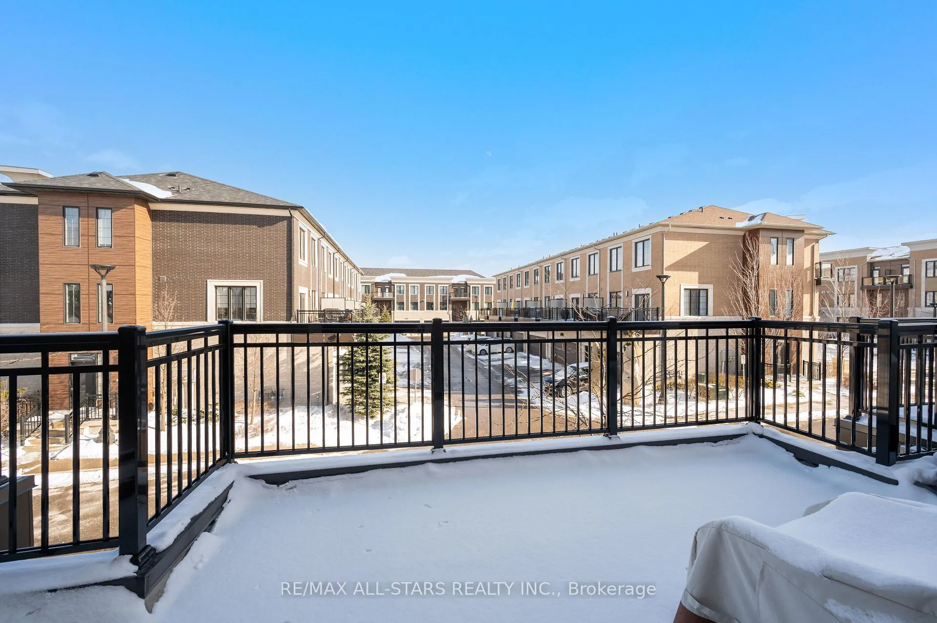 Photo 44 of 85 Village Parkway, Markham, Unionville — HOMEH