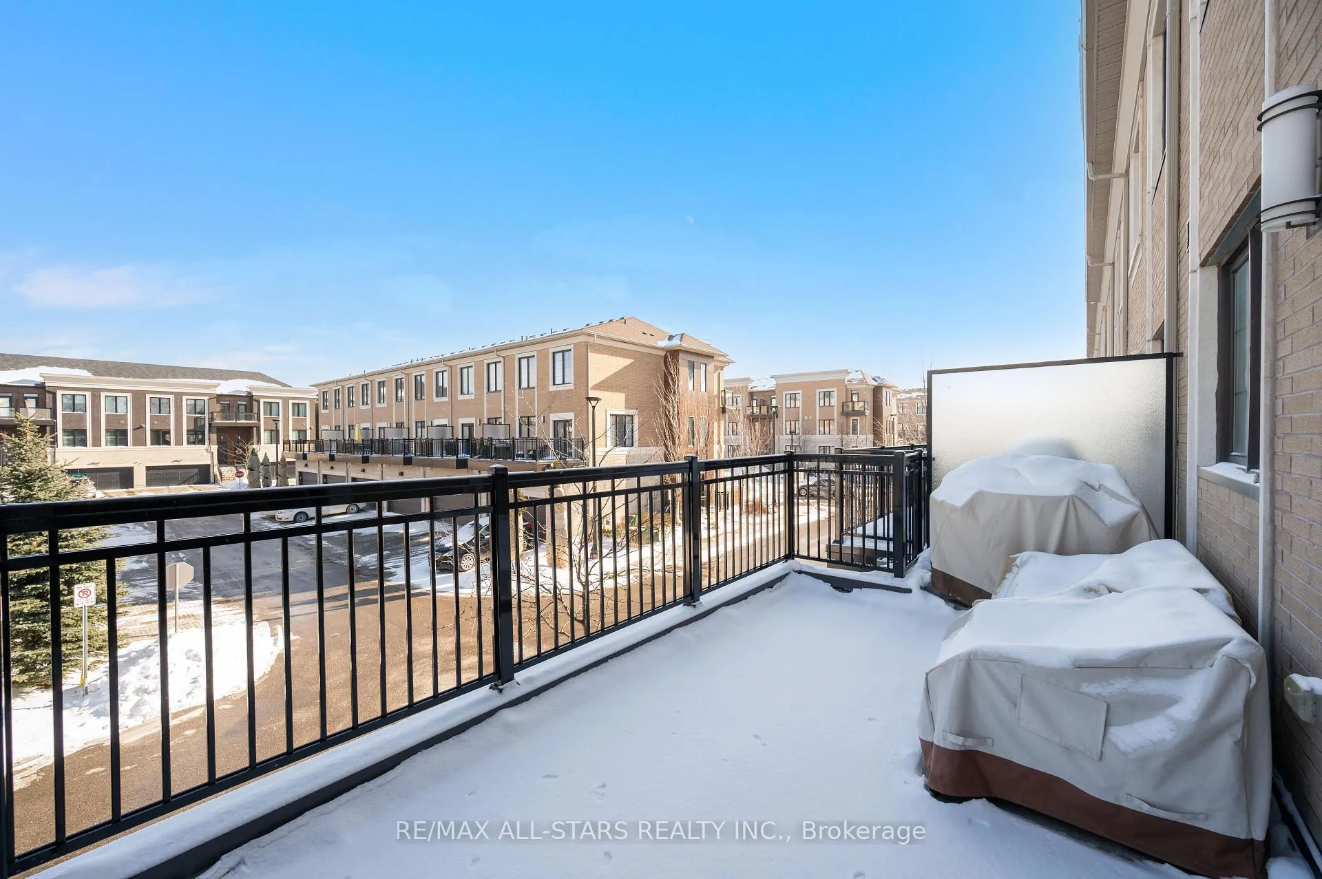 Photo 45 of 85 Village Parkway, Markham, Unionville — HOMEH