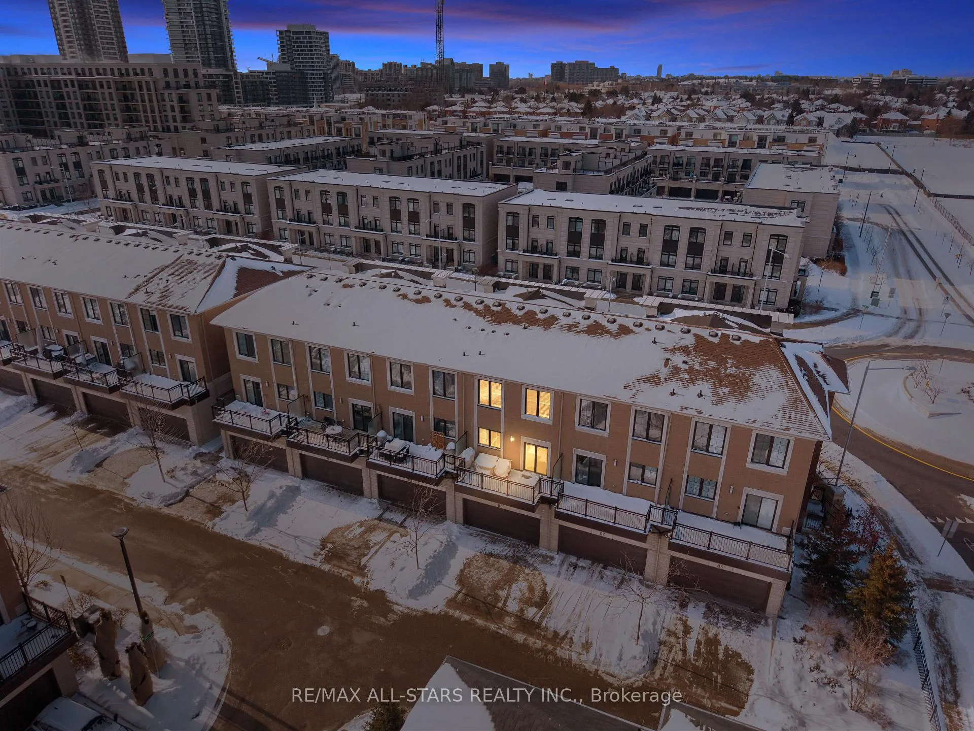 Photo 49 of 85 Village Parkway, Markham, Unionville — HOMEH