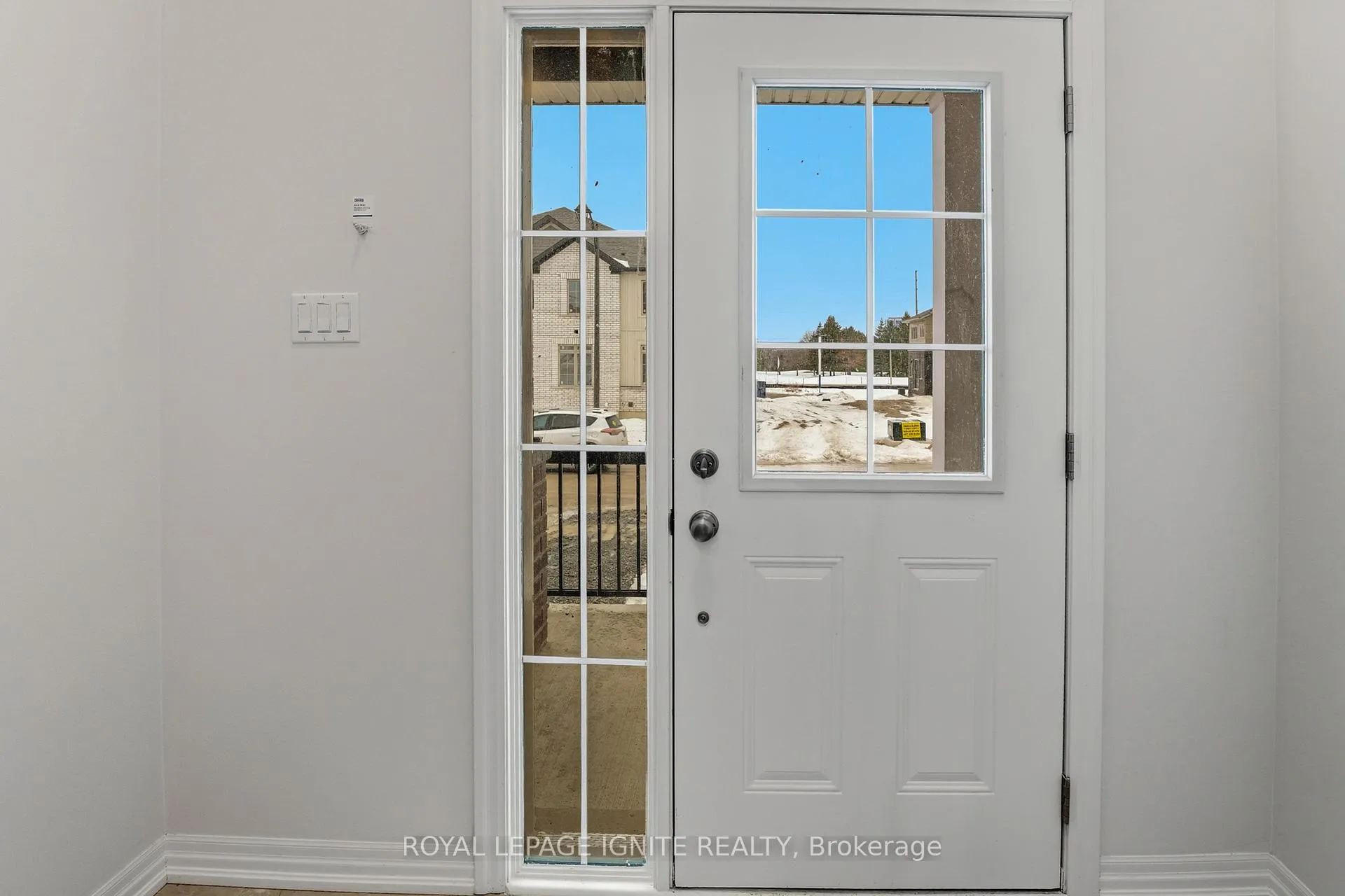 Photo 4 of 2410 Bushnell Street, Oshawa, Kedron — HOMEH