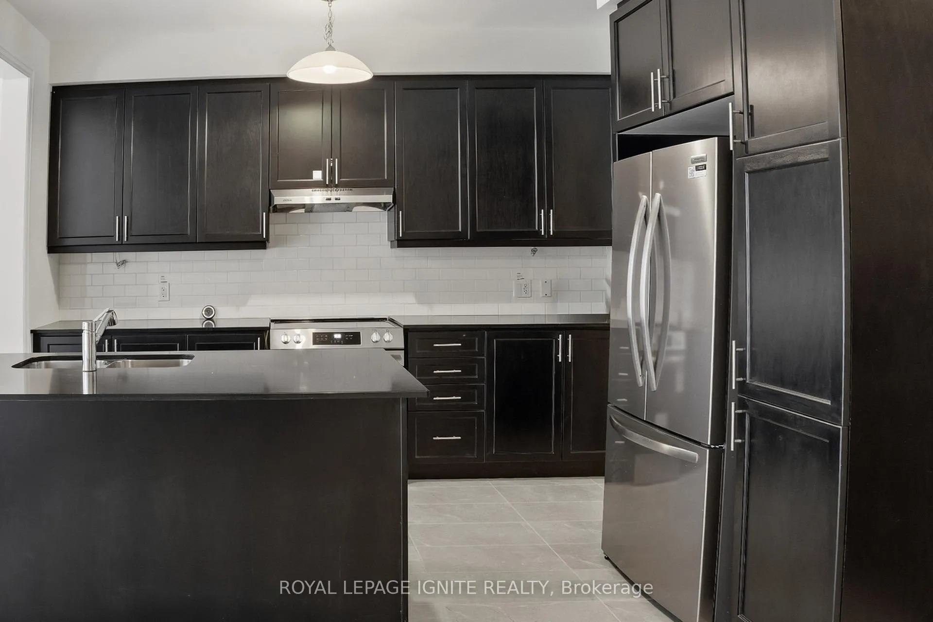 Photo 10 of 2410 Bushnell Street, Oshawa, Kedron — HOMEH