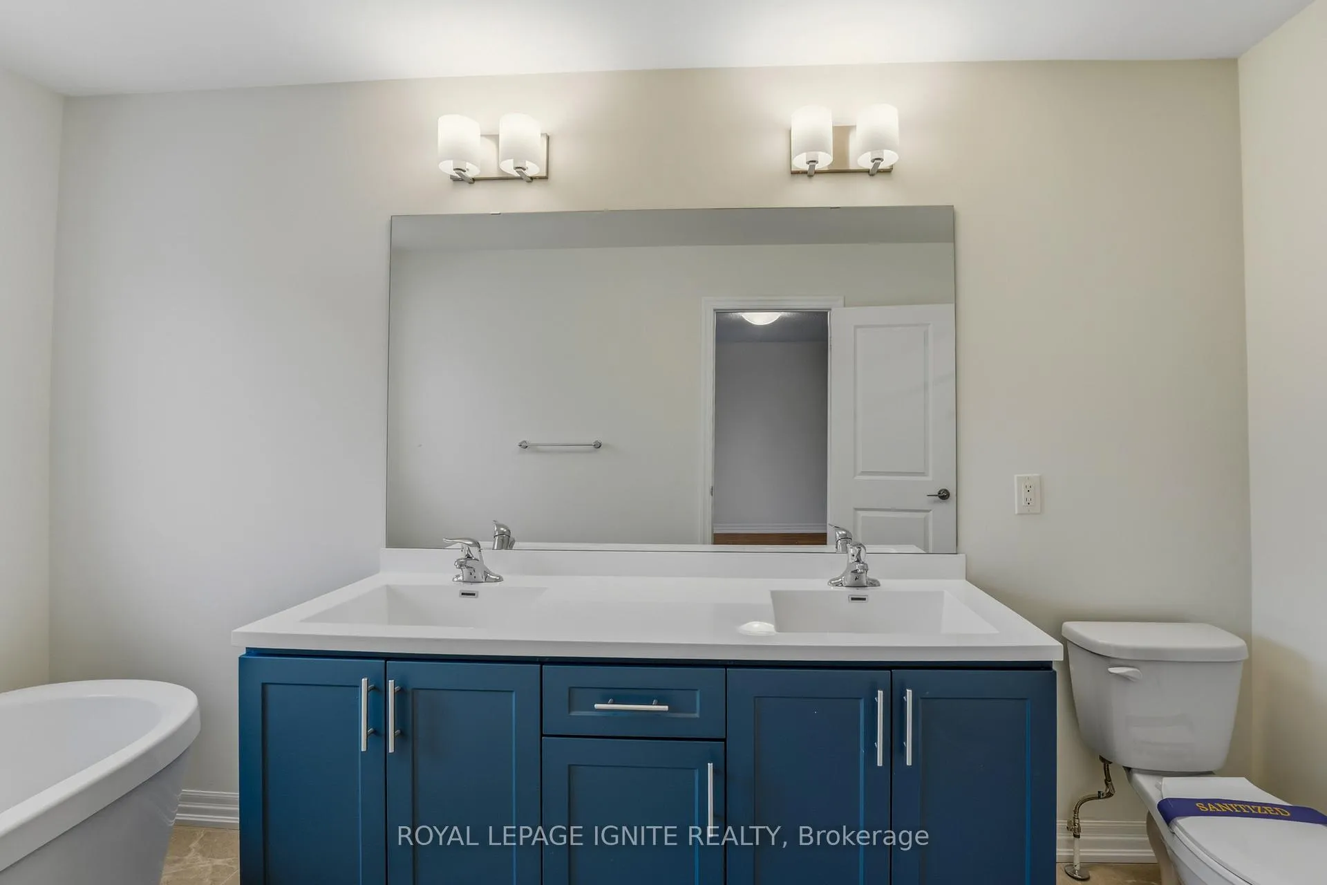 Photo 18 of 2410 Bushnell Street, Oshawa, Kedron — HOMEH