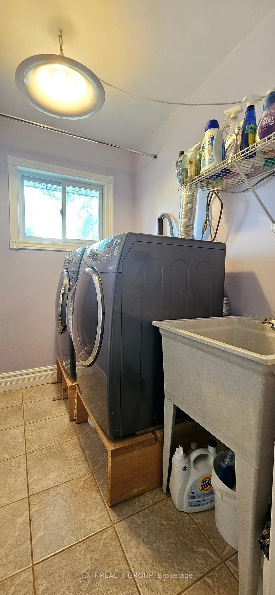 Photo 21 of 12 Nelson Street, Quinte West, Sidney Ward — HOMEH
