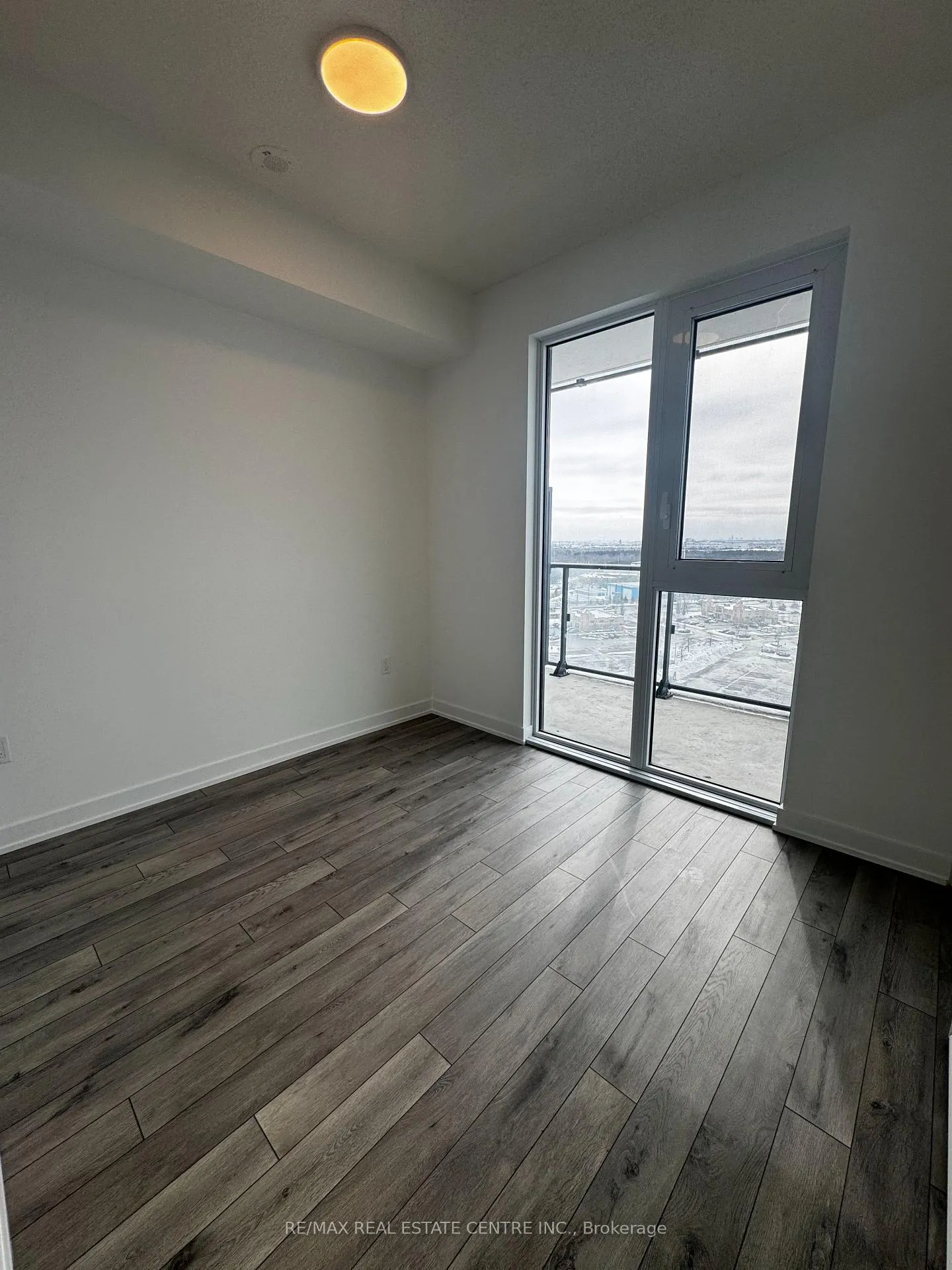 Photo 5 of Unit 1117, 15 Skyridge Drive, Brampton, Bram East — HOMEH