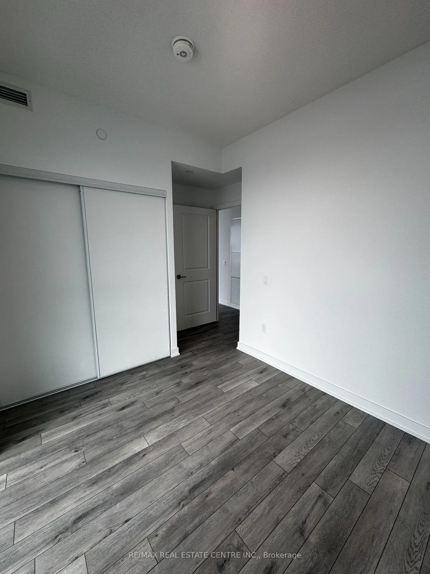 Photo 6 of Unit 1117, 15 Skyridge Drive, Brampton, Bram East — HOMEH