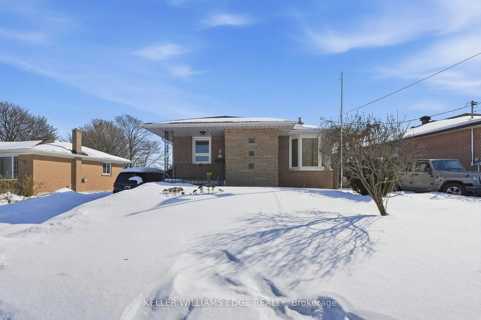 Photo 4 of 59 Weber Drive, Halton Hills, Georgetown — HOMEH