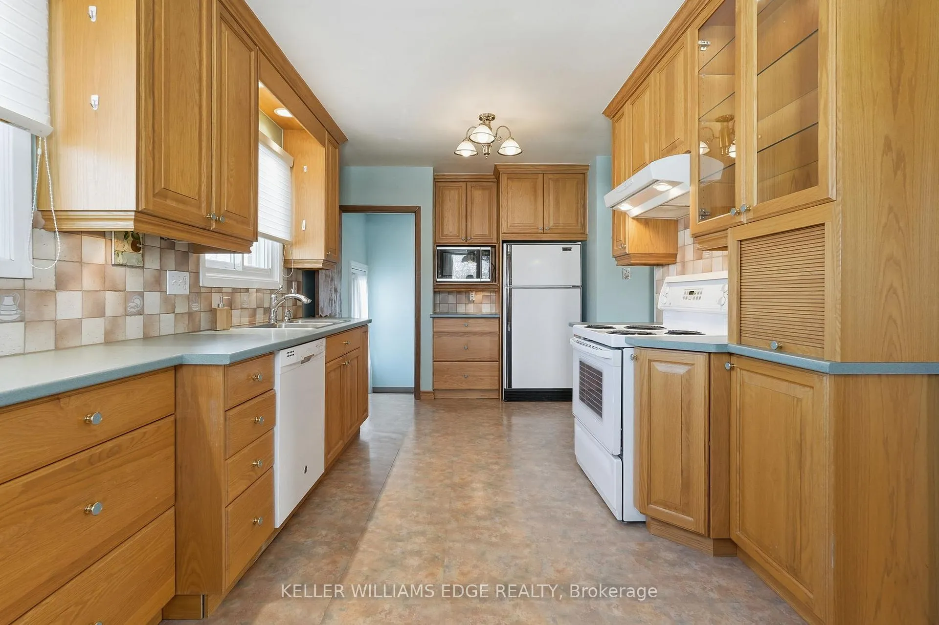 Photo 13 of 59 Weber Drive, Halton Hills, Georgetown — HOMEH