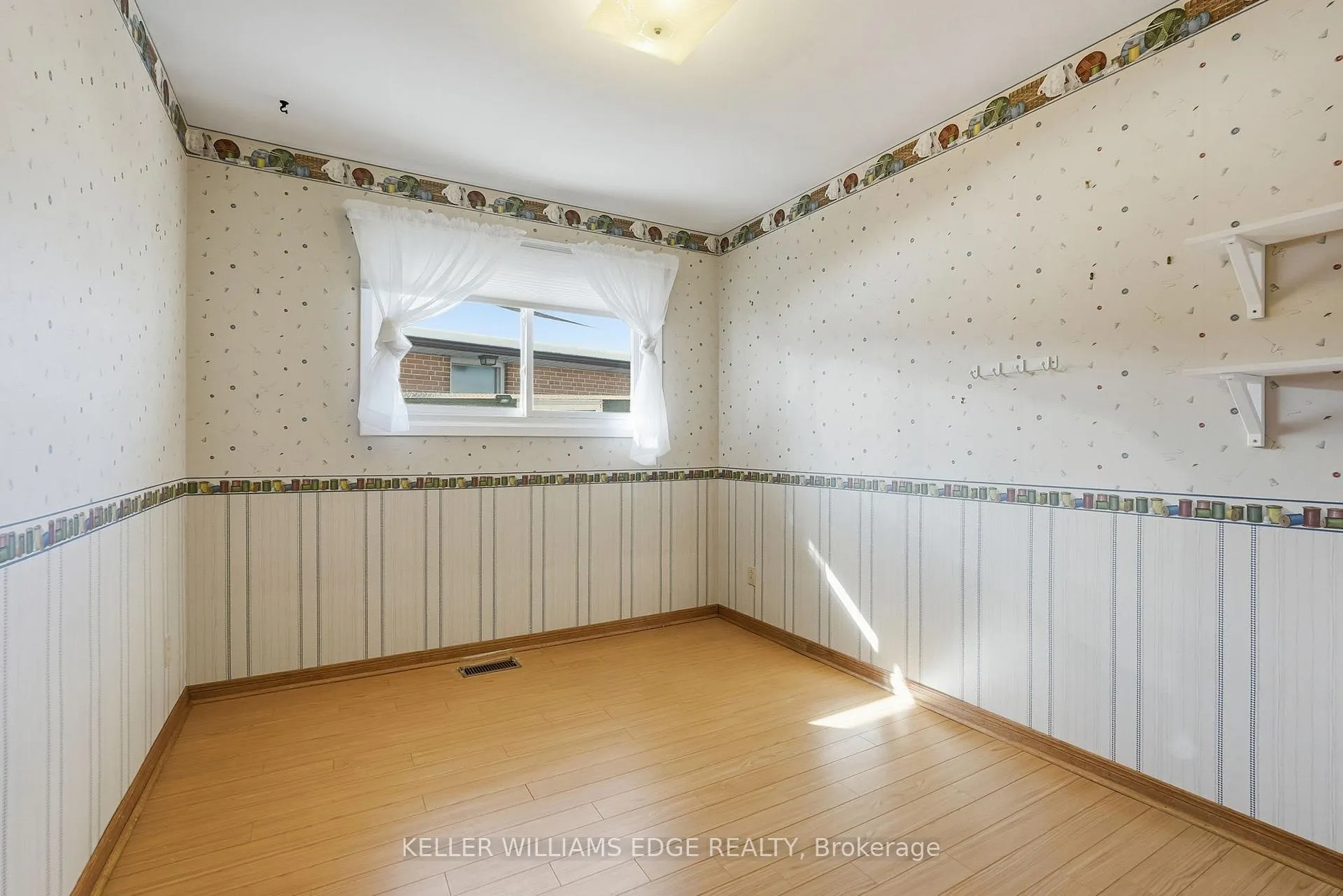 Photo 17 of 59 Weber Drive, Halton Hills, Georgetown — HOMEH