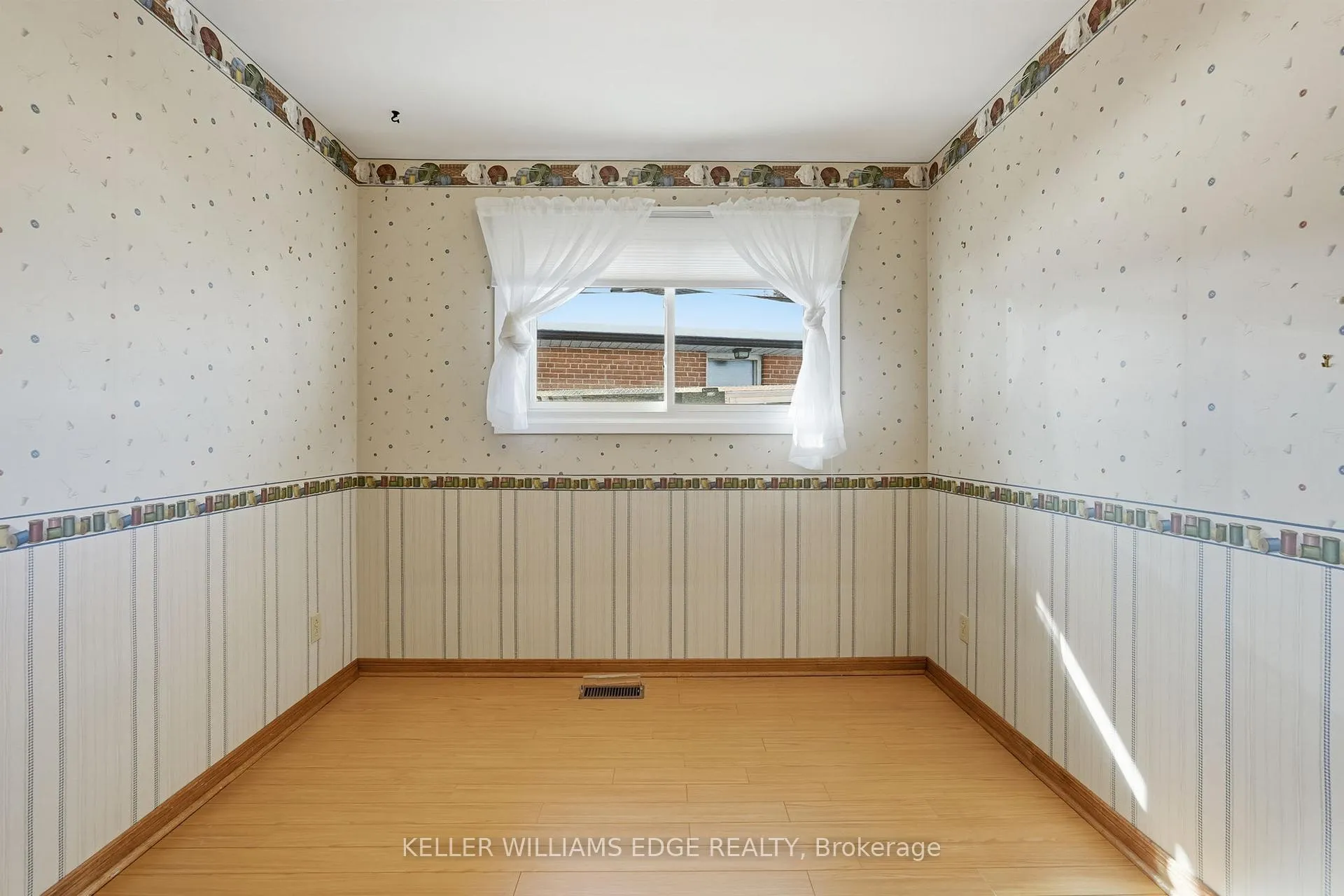 Photo 19 of 59 Weber Drive, Halton Hills, Georgetown — HOMEH