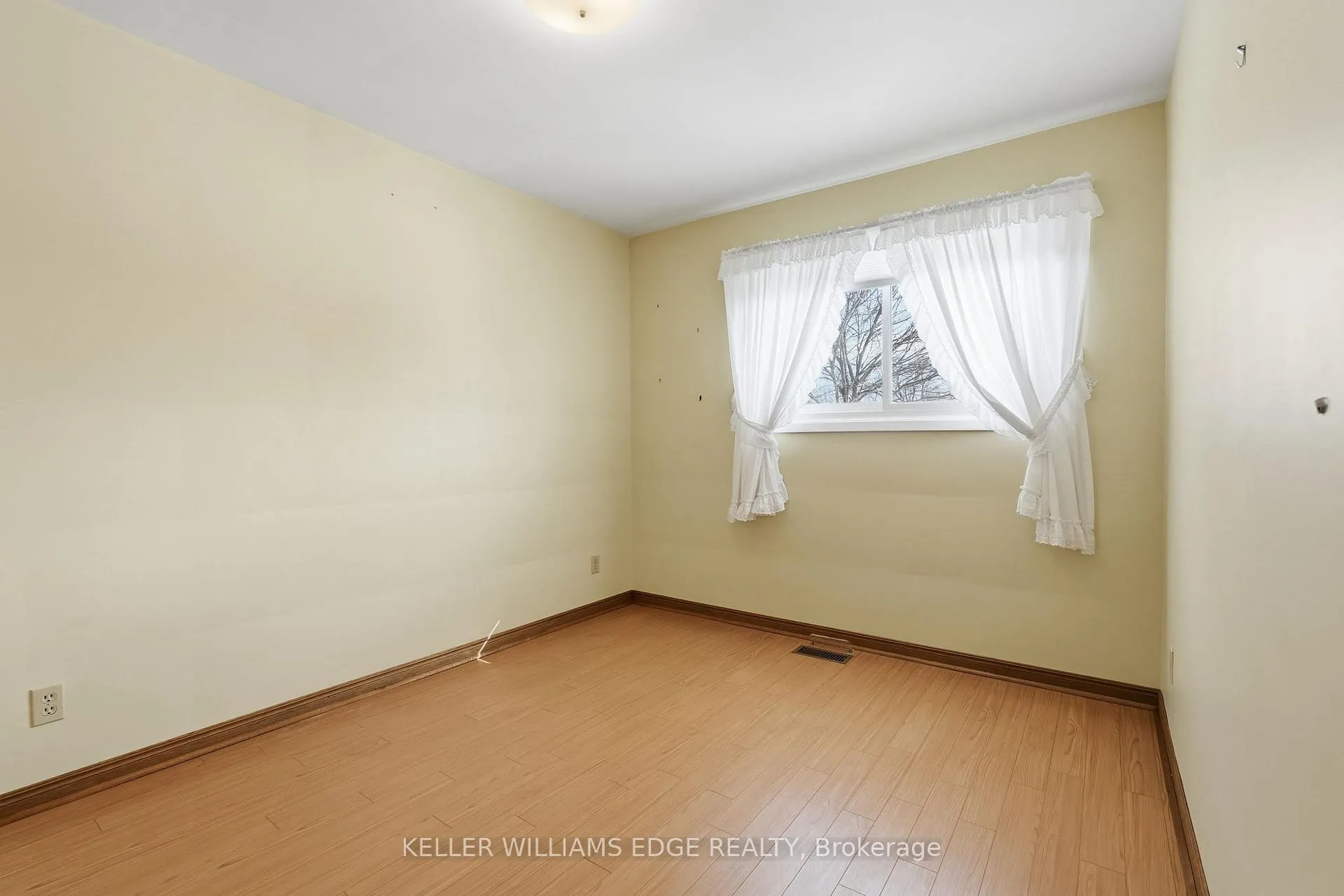 Photo 25 of 59 Weber Drive, Halton Hills, Georgetown — HOMEH