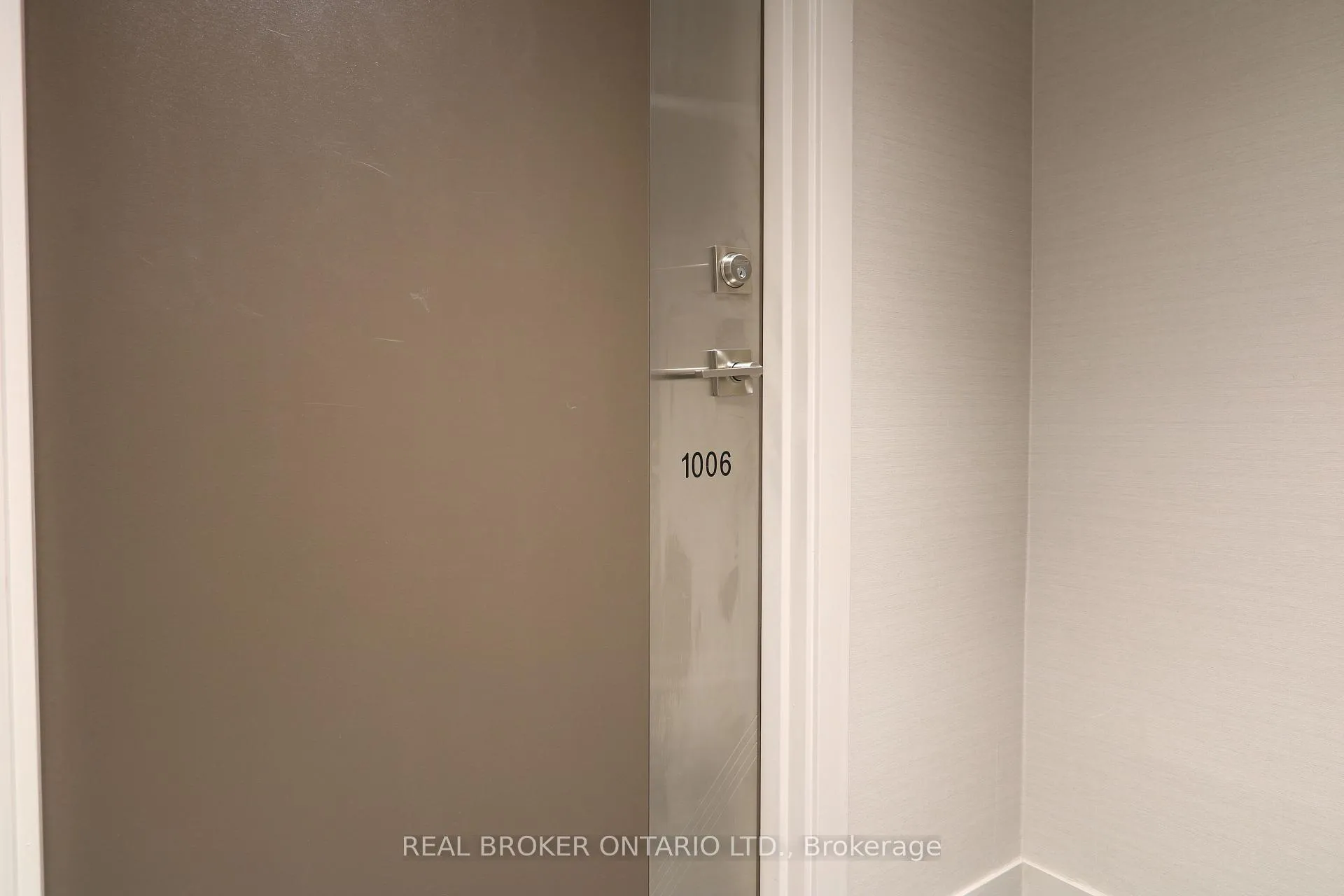 Photo 2 of Unit 1006, 2093 Fairview Street, Burlington, Freeman — HOMEH