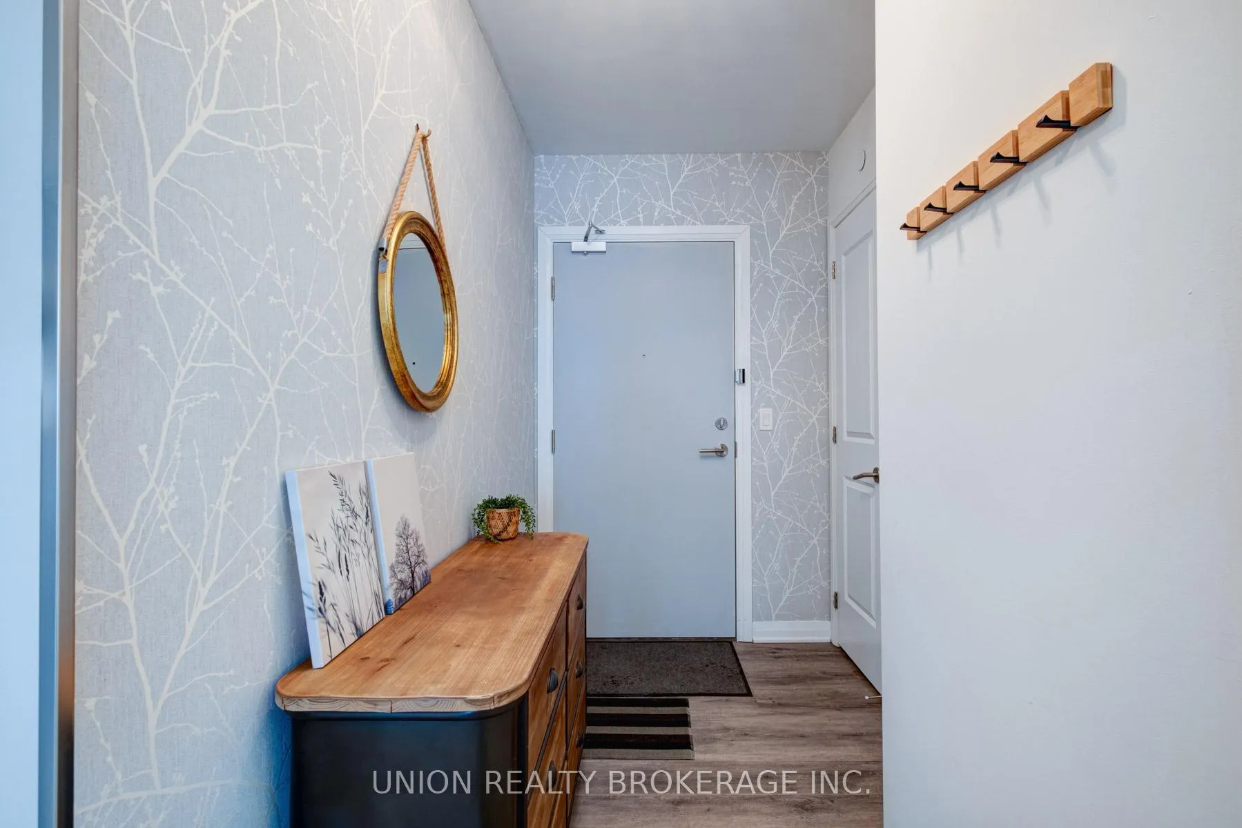 Photo 2 of Unit 504, 2301 Danforth Avenue, Toronto, East End-Danforth — HOMEH