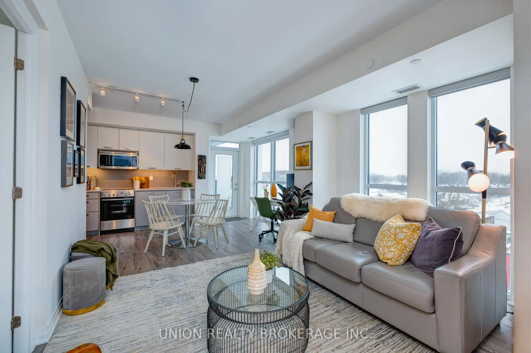Photo 7 of Unit 504, 2301 Danforth Avenue, Toronto, East End-Danforth — HOMEH