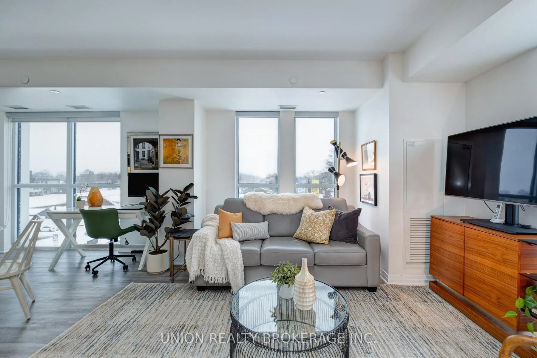 Photo 8 of Unit 504, 2301 Danforth Avenue, Toronto, East End-Danforth — HOMEH