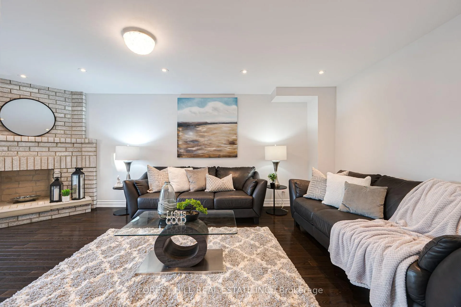 Photo 15 of 211 Franklin Avenue, Vaughan, Crestwood-Springfarm-Yorkhill — HOMEH