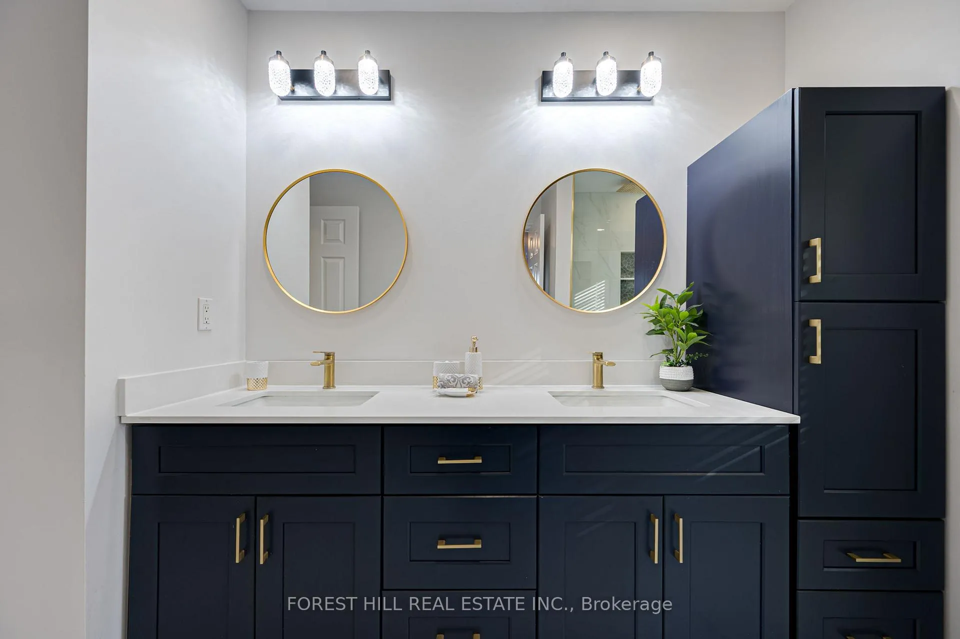 Photo 32 of 211 Franklin Avenue, Vaughan, Crestwood-Springfarm-Yorkhill — HOMEH