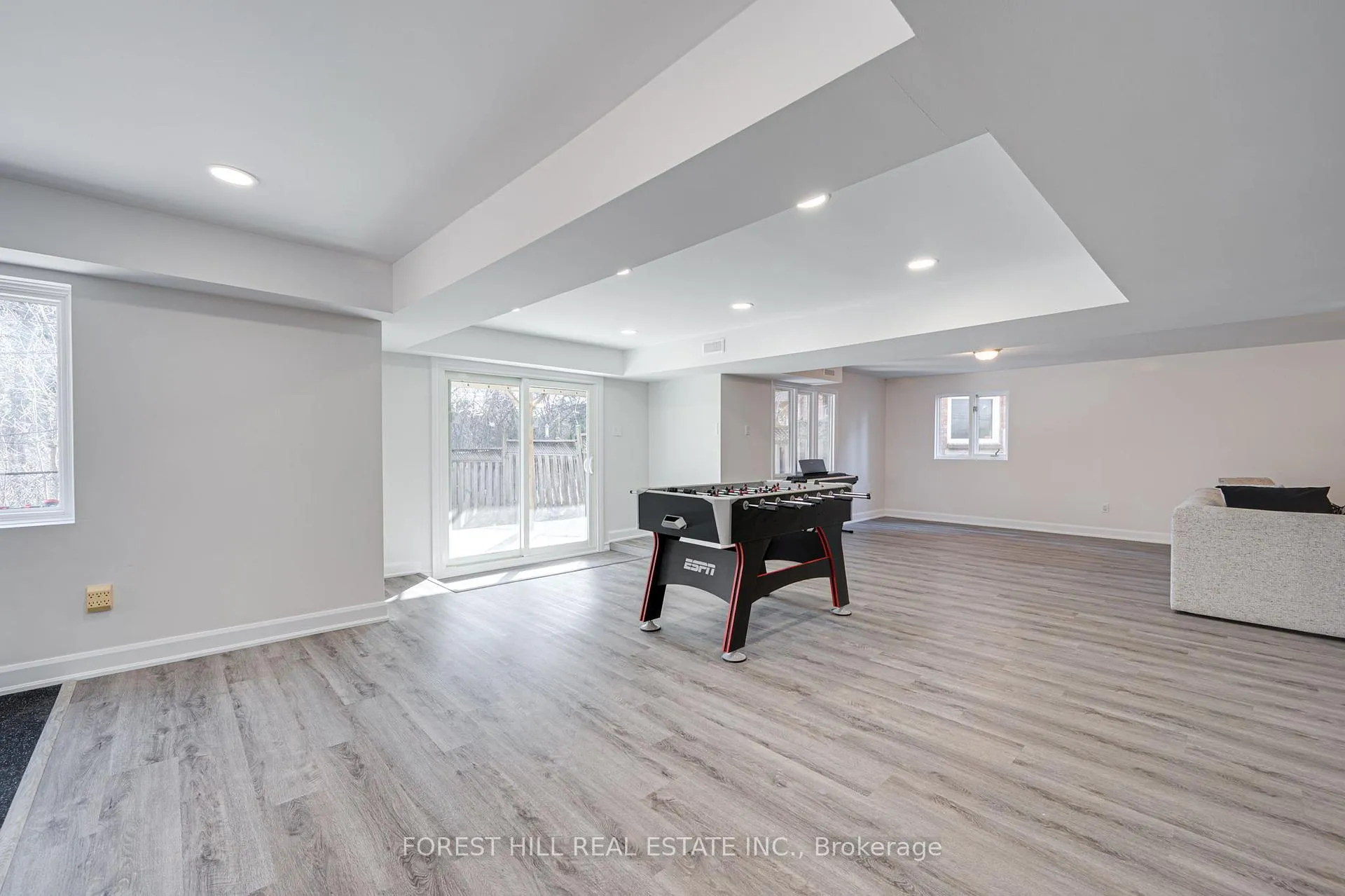 Photo 44 of 211 Franklin Avenue, Vaughan, Crestwood-Springfarm-Yorkhill — HOMEH