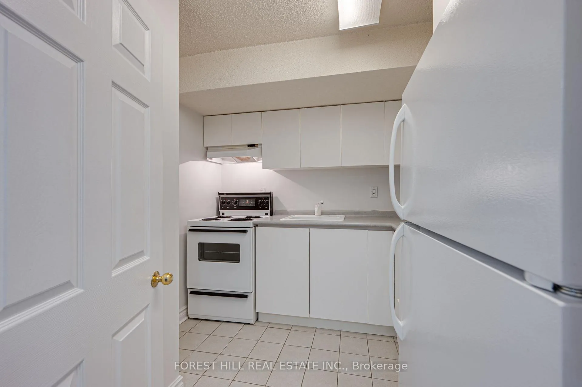 Photo 46 of 211 Franklin Avenue, Vaughan, Crestwood-Springfarm-Yorkhill — HOMEH