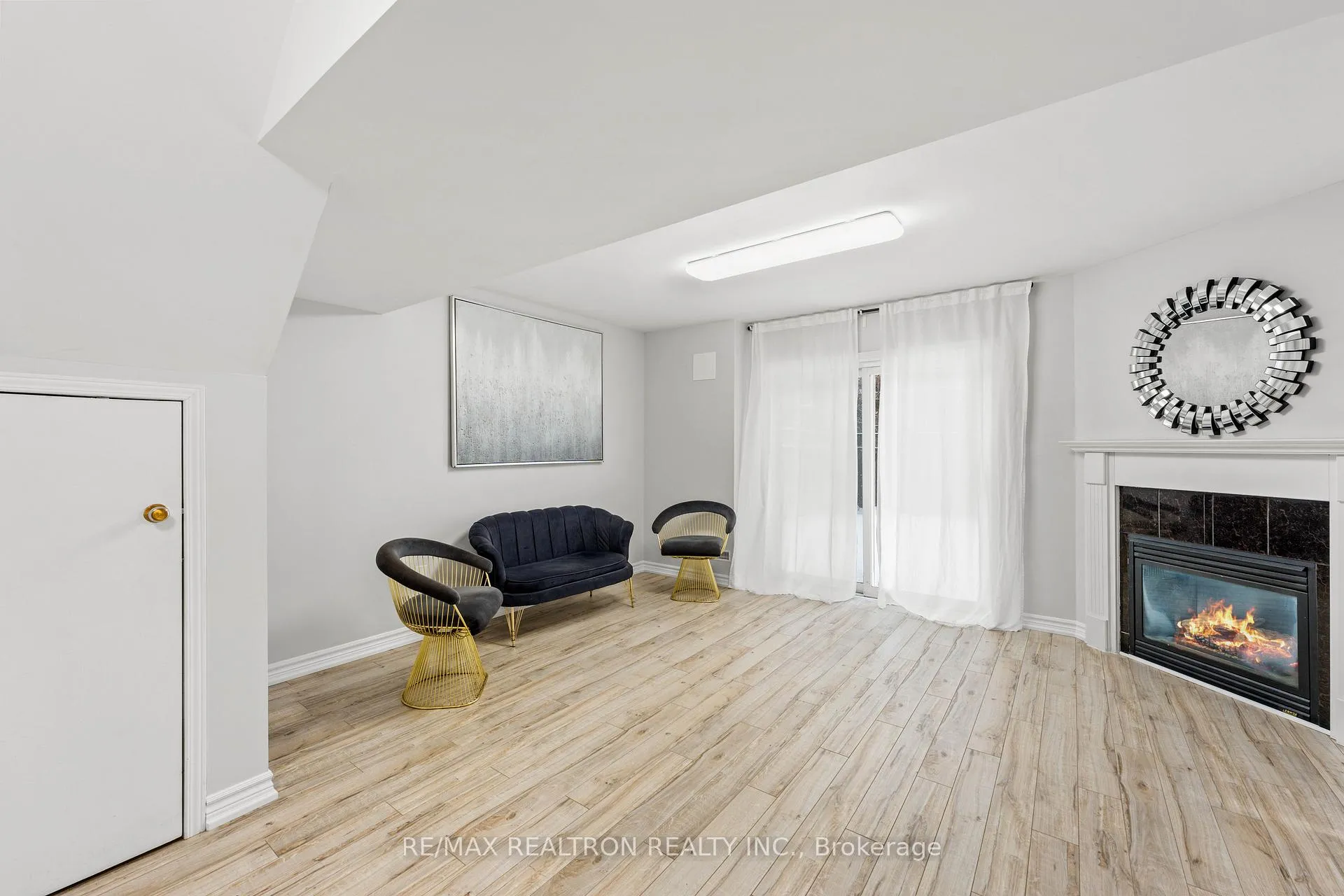 Photo 31 of 177 Sassafras Circle, Vaughan, Patterson — HOMEH