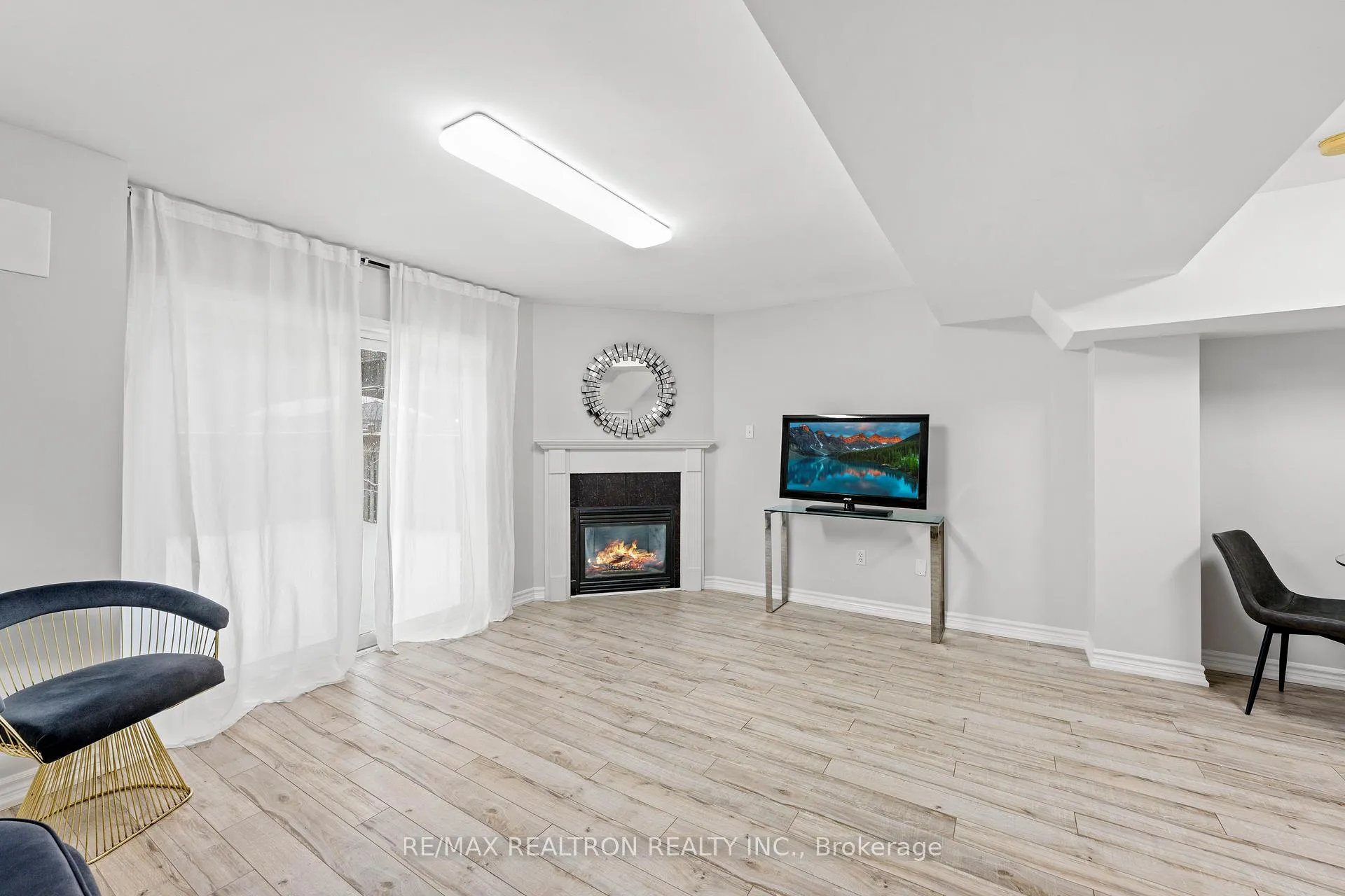 Photo 32 of 177 Sassafras Circle, Vaughan, Patterson — HOMEH