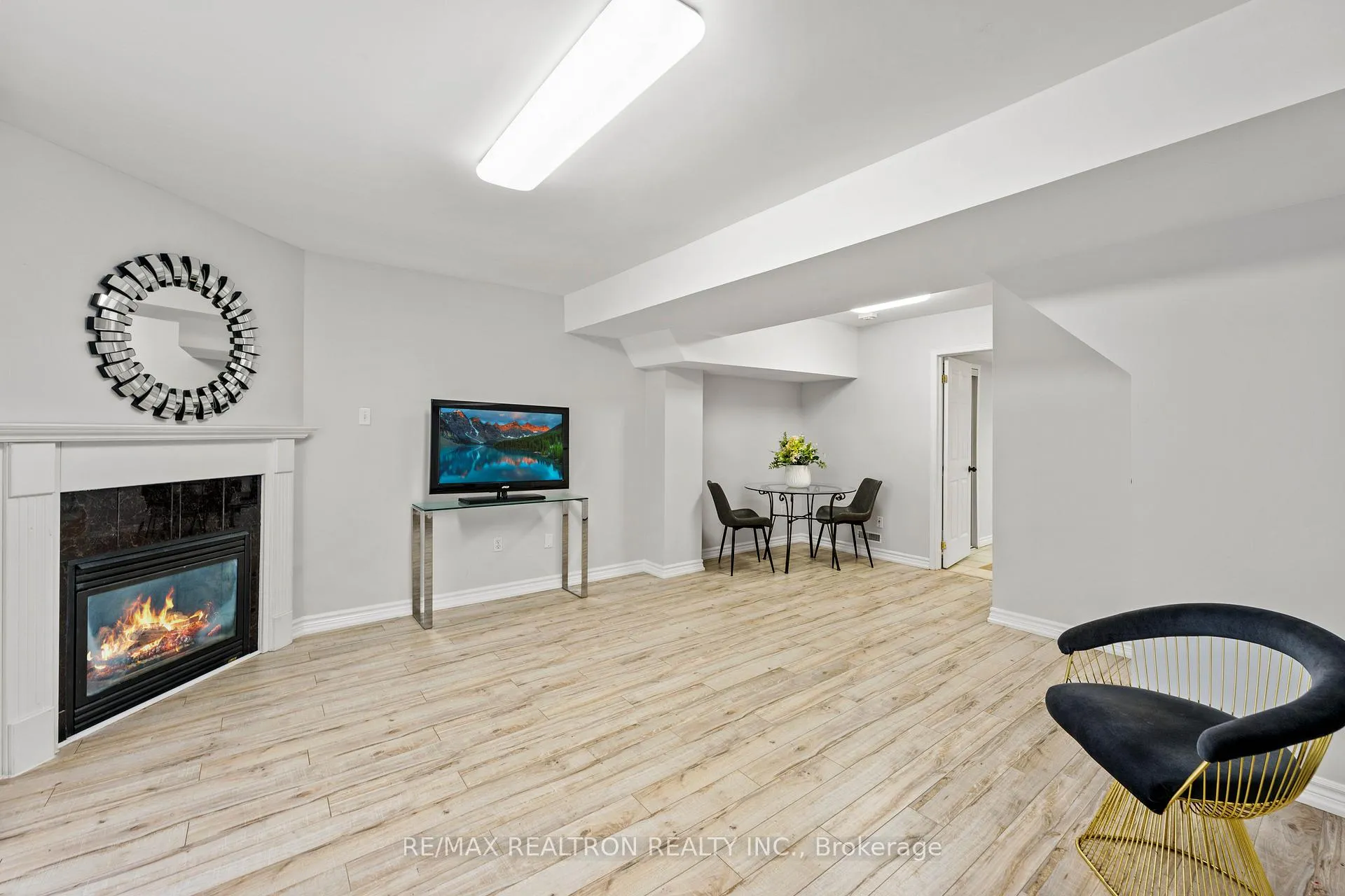 Photo 33 of 177 Sassafras Circle, Vaughan, Patterson — HOMEH