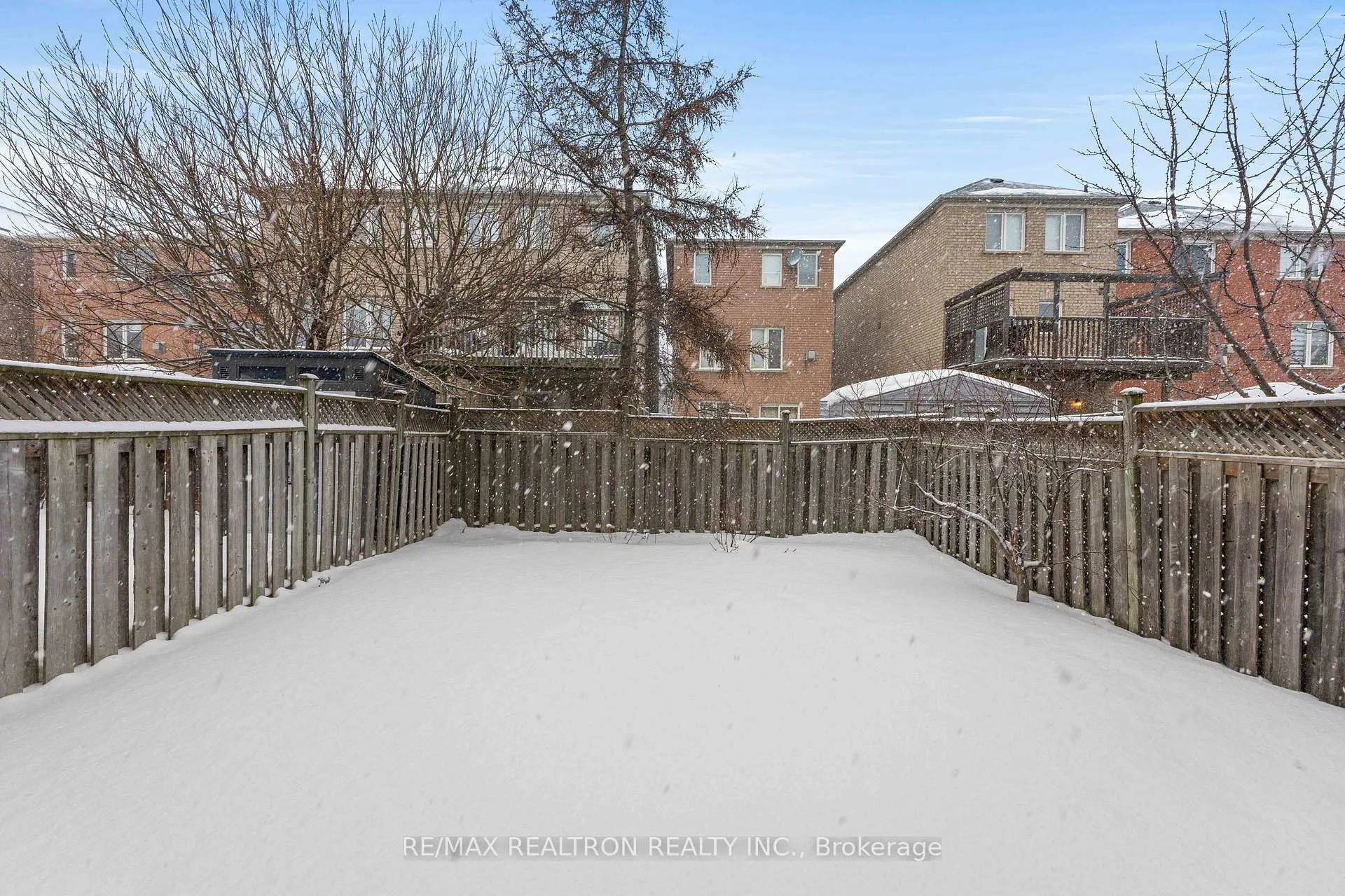 Photo 37 of 177 Sassafras Circle, Vaughan, Patterson — HOMEH