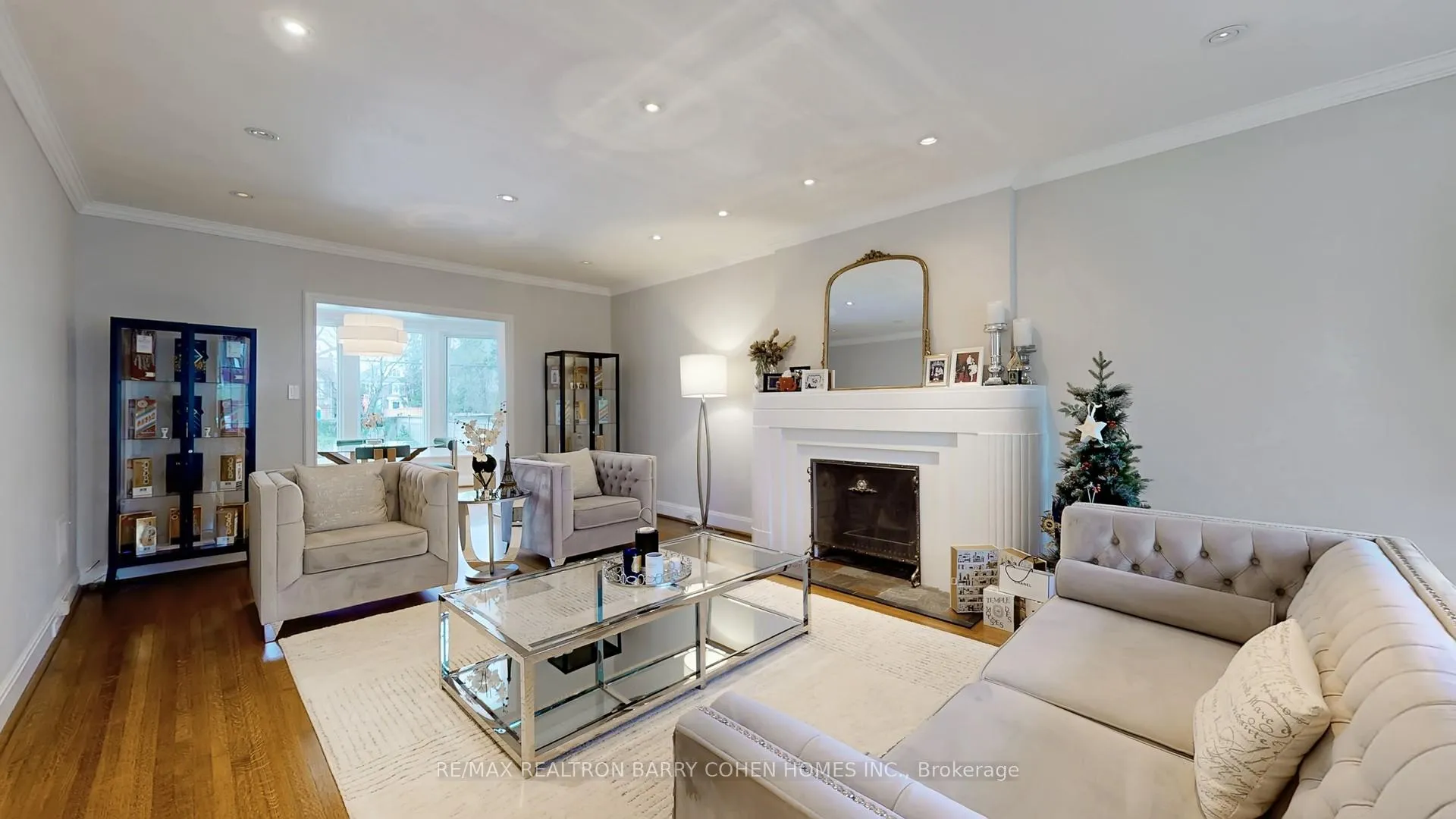 Photo 2 of 156 Cortleigh Boulevard, Toronto, Lawrence Park South — HOMEH
