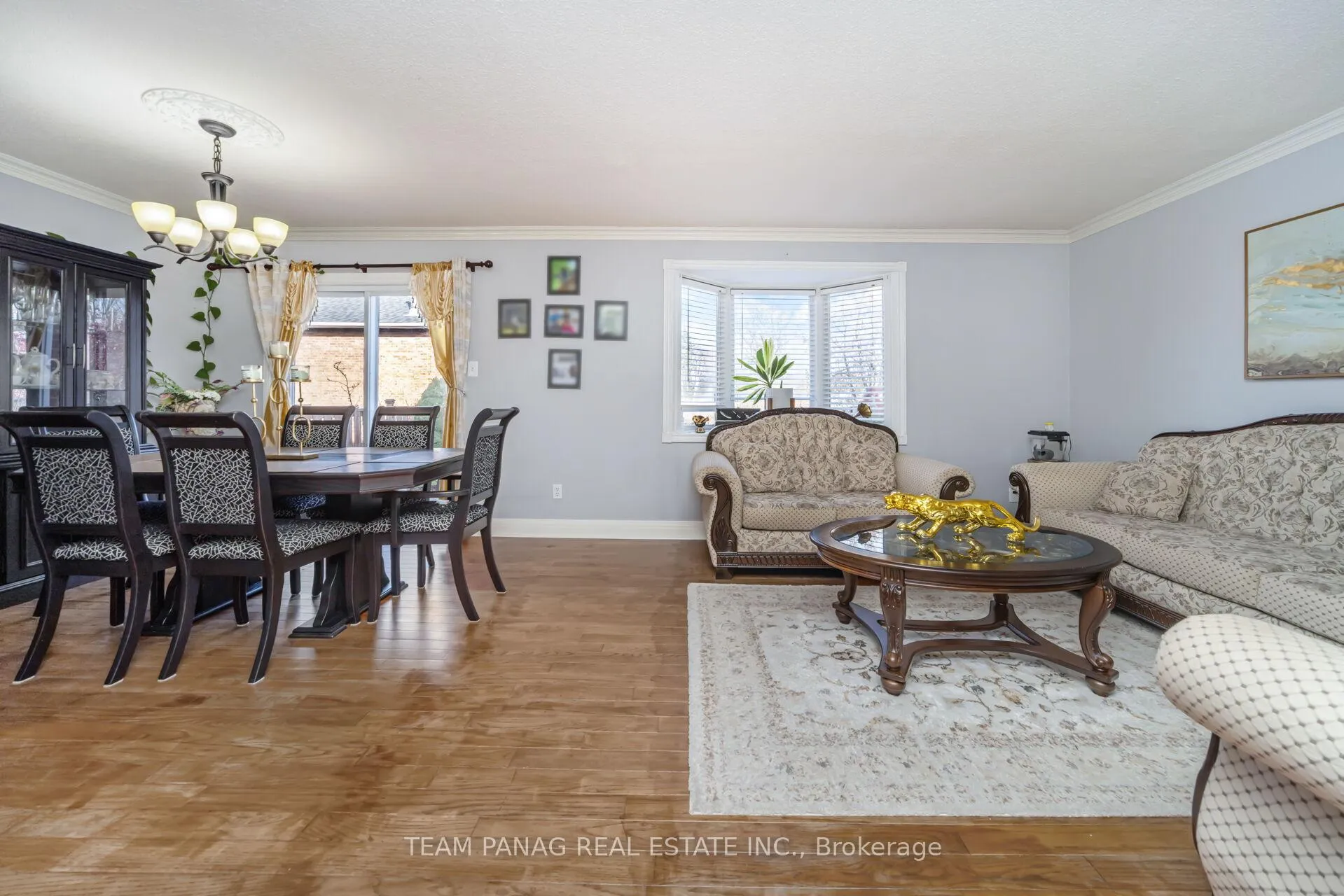 Photo 5 of 6 Howard Court, Brampton, Heart Lake West — HOMEH