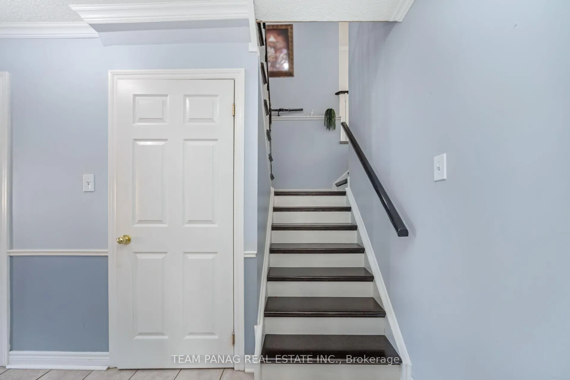 Photo 14 of 6 Howard Court, Brampton, Heart Lake West — HOMEH