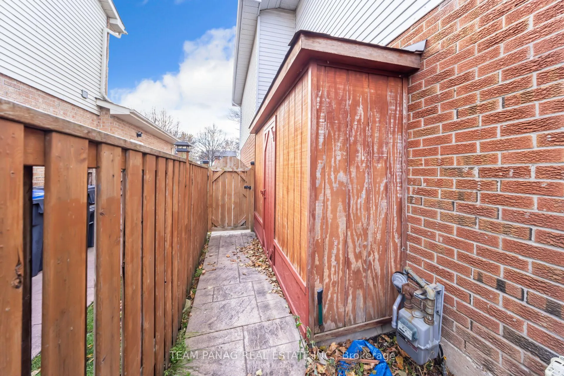 Photo 36 of 6 Howard Court, Brampton, Heart Lake West — HOMEH