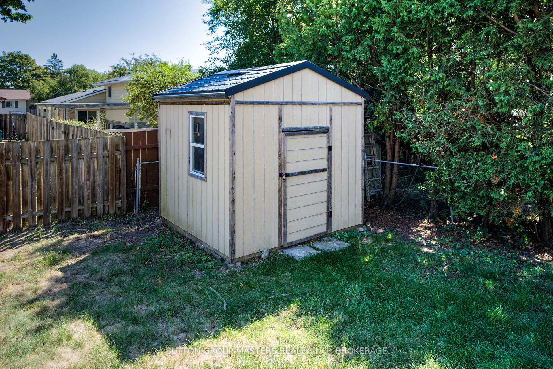 Photo 13 of 846 Sandringham Place, Kingston, North of Taylor-Kidd Blvd — HOMEH