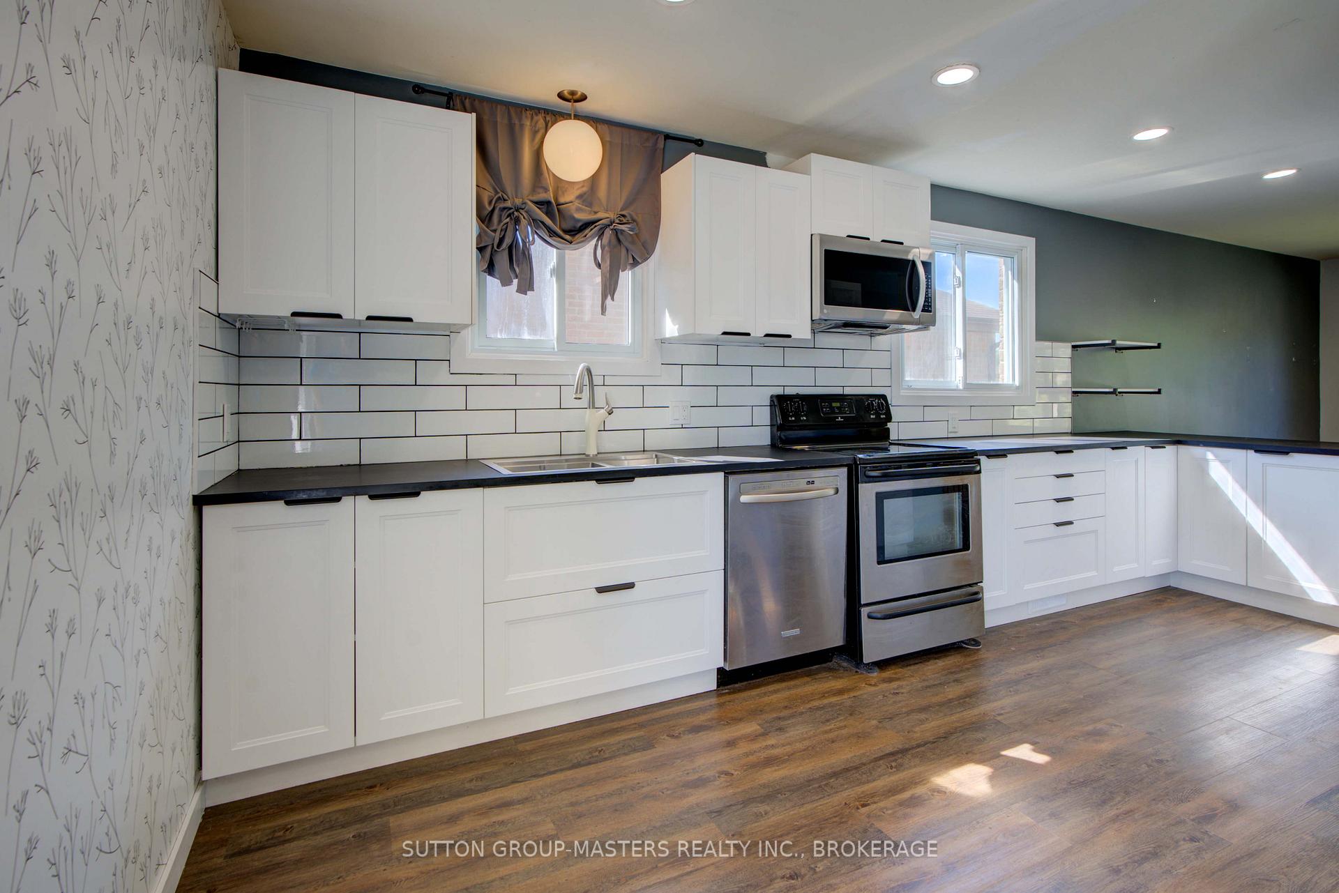 Photo 23 of 846 Sandringham Place, Kingston, North of Taylor-Kidd Blvd — HOMEH