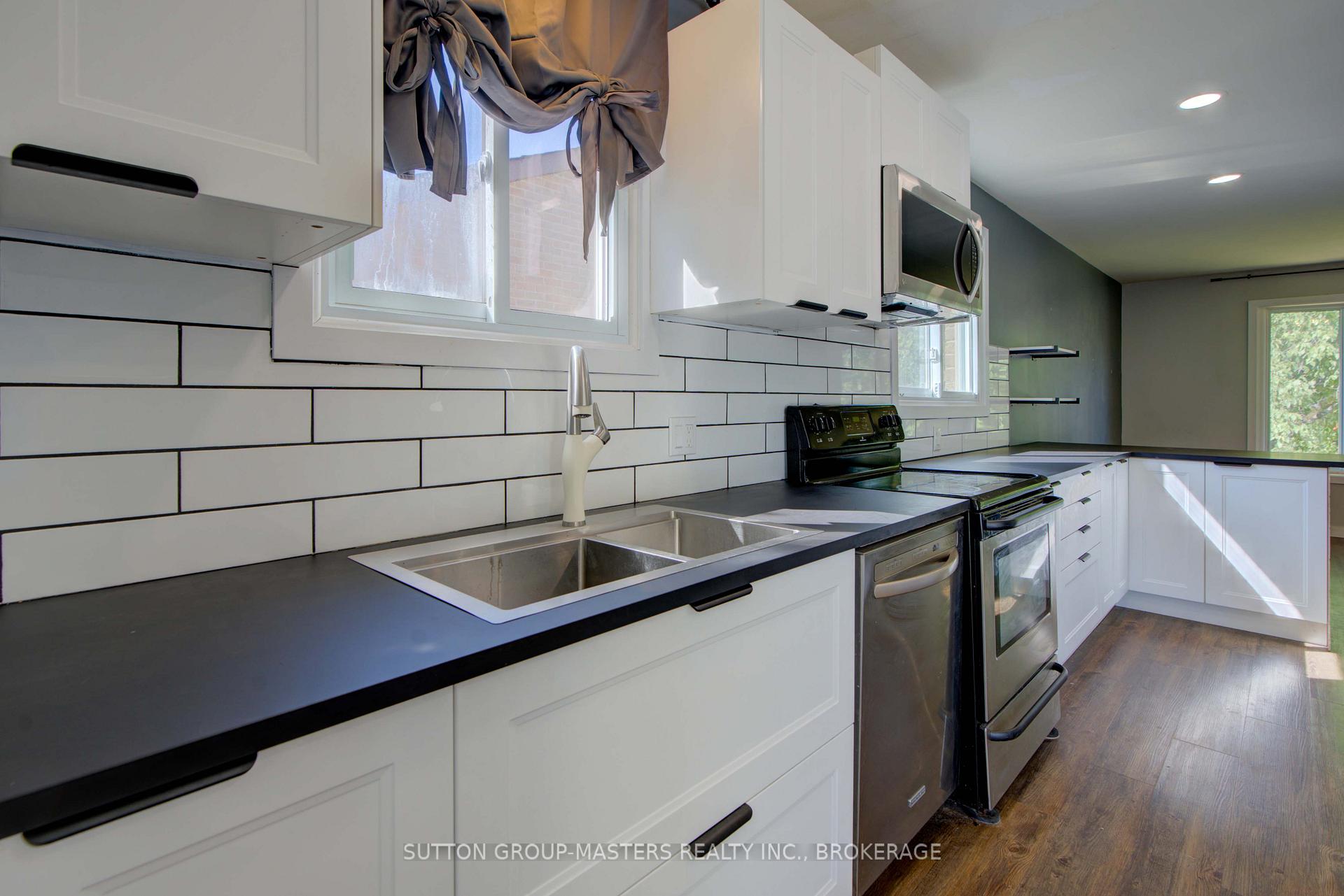 Photo 24 of 846 Sandringham Place, Kingston, North of Taylor-Kidd Blvd — HOMEH