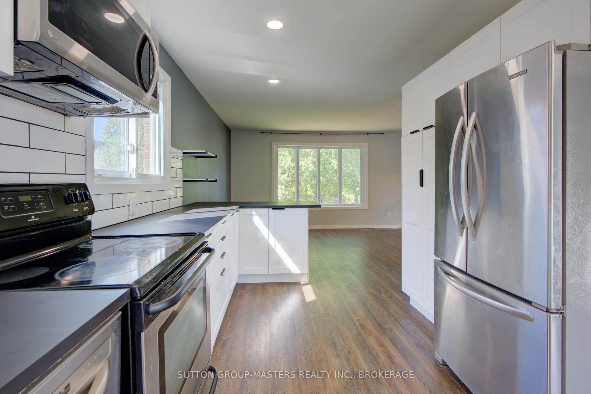 Photo 25 of 846 Sandringham Place, Kingston, North of Taylor-Kidd Blvd — HOMEH