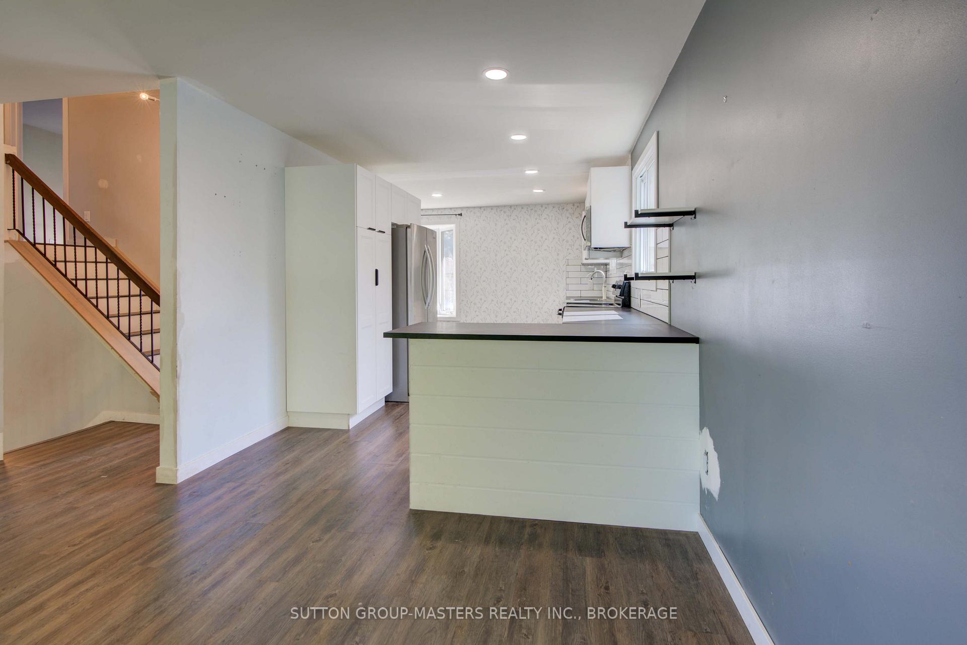 Photo 30 of 846 Sandringham Place, Kingston, North of Taylor-Kidd Blvd — HOMEH