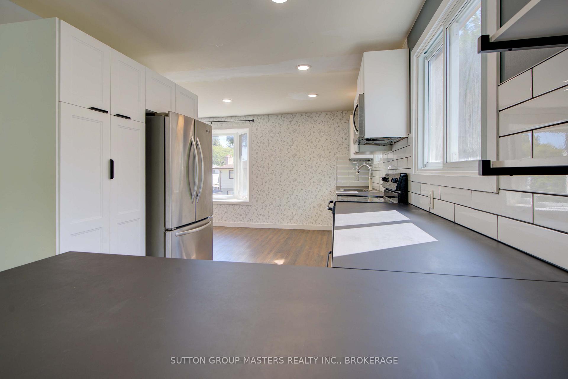 Photo 32 of 846 Sandringham Place, Kingston, North of Taylor-Kidd Blvd — HOMEH