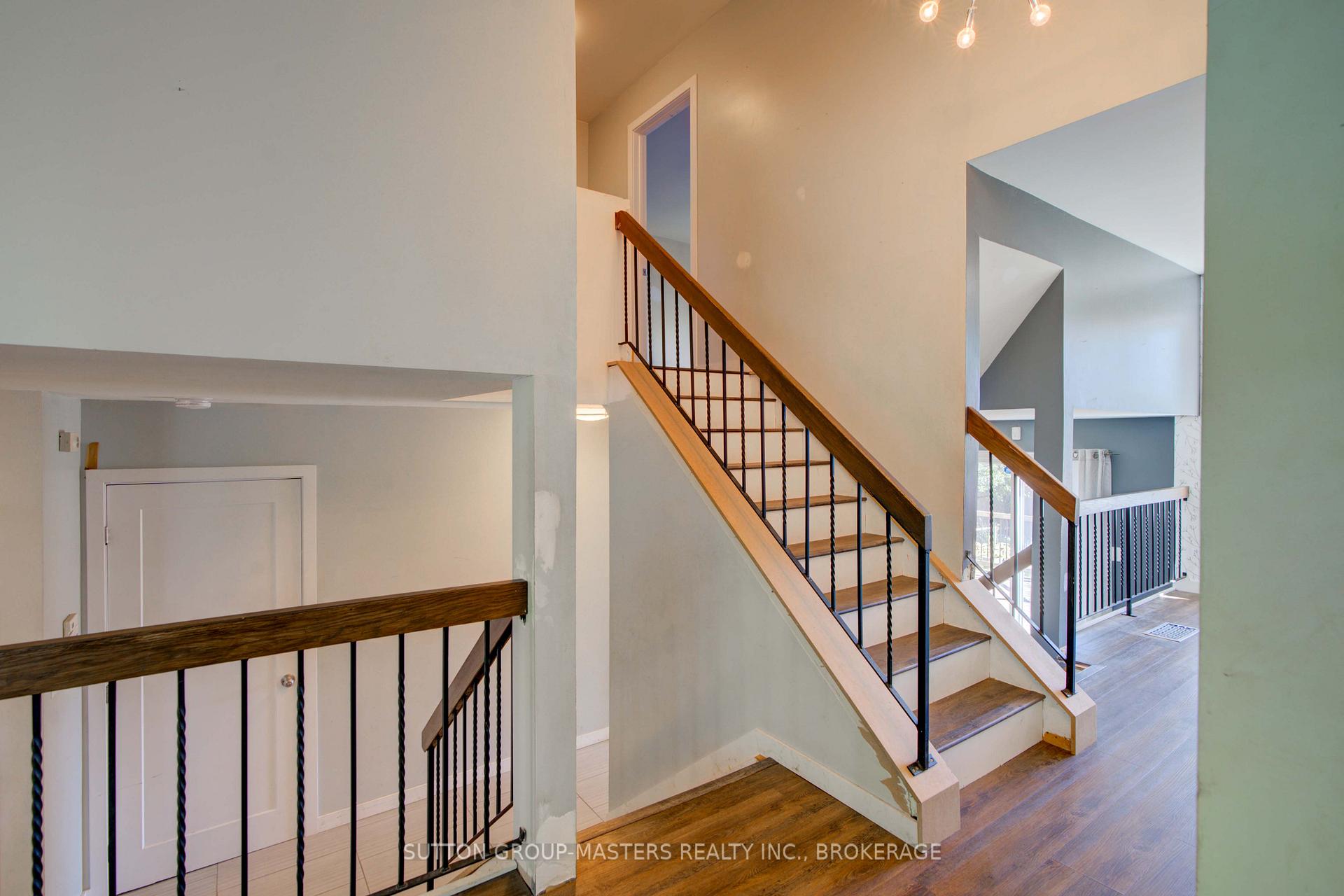 Photo 33 of 846 Sandringham Place, Kingston, North of Taylor-Kidd Blvd — HOMEH