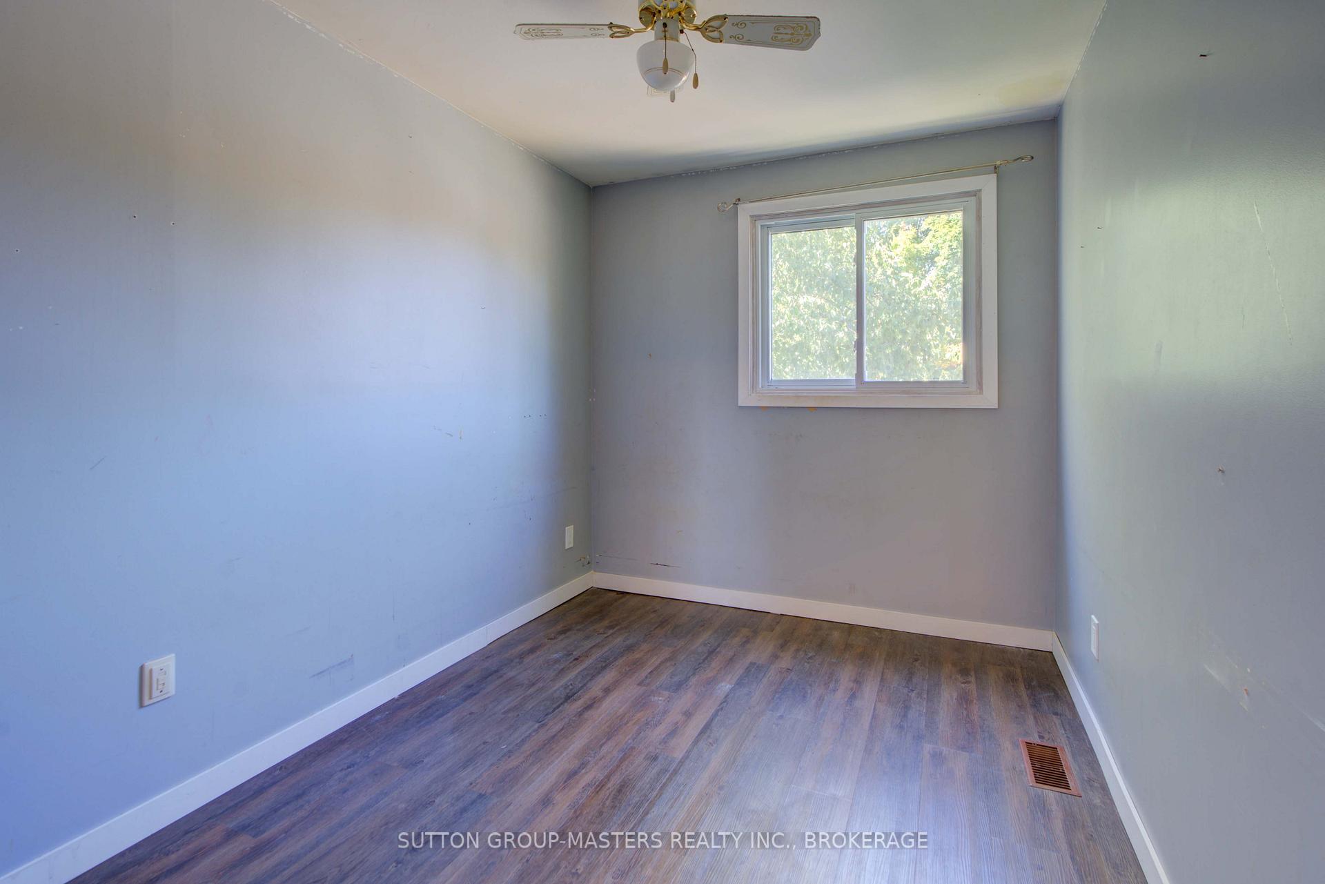 Photo 43 of 846 Sandringham Place, Kingston, North of Taylor-Kidd Blvd — HOMEH