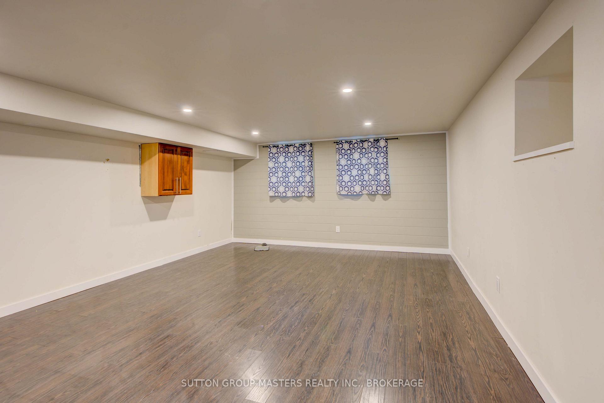Photo 48 of 846 Sandringham Place, Kingston, North of Taylor-Kidd Blvd — HOMEH