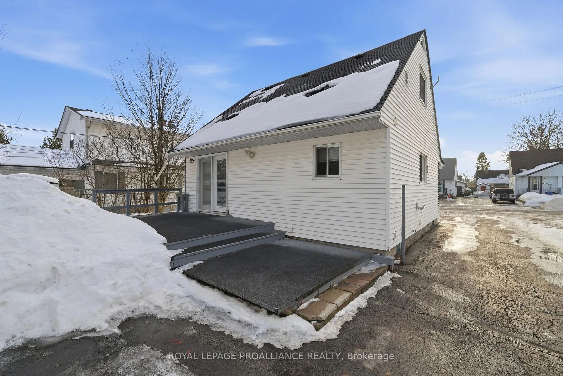 Photo 3 of 5 Sixth Street, Belleville, Belleville Ward — HOMEH