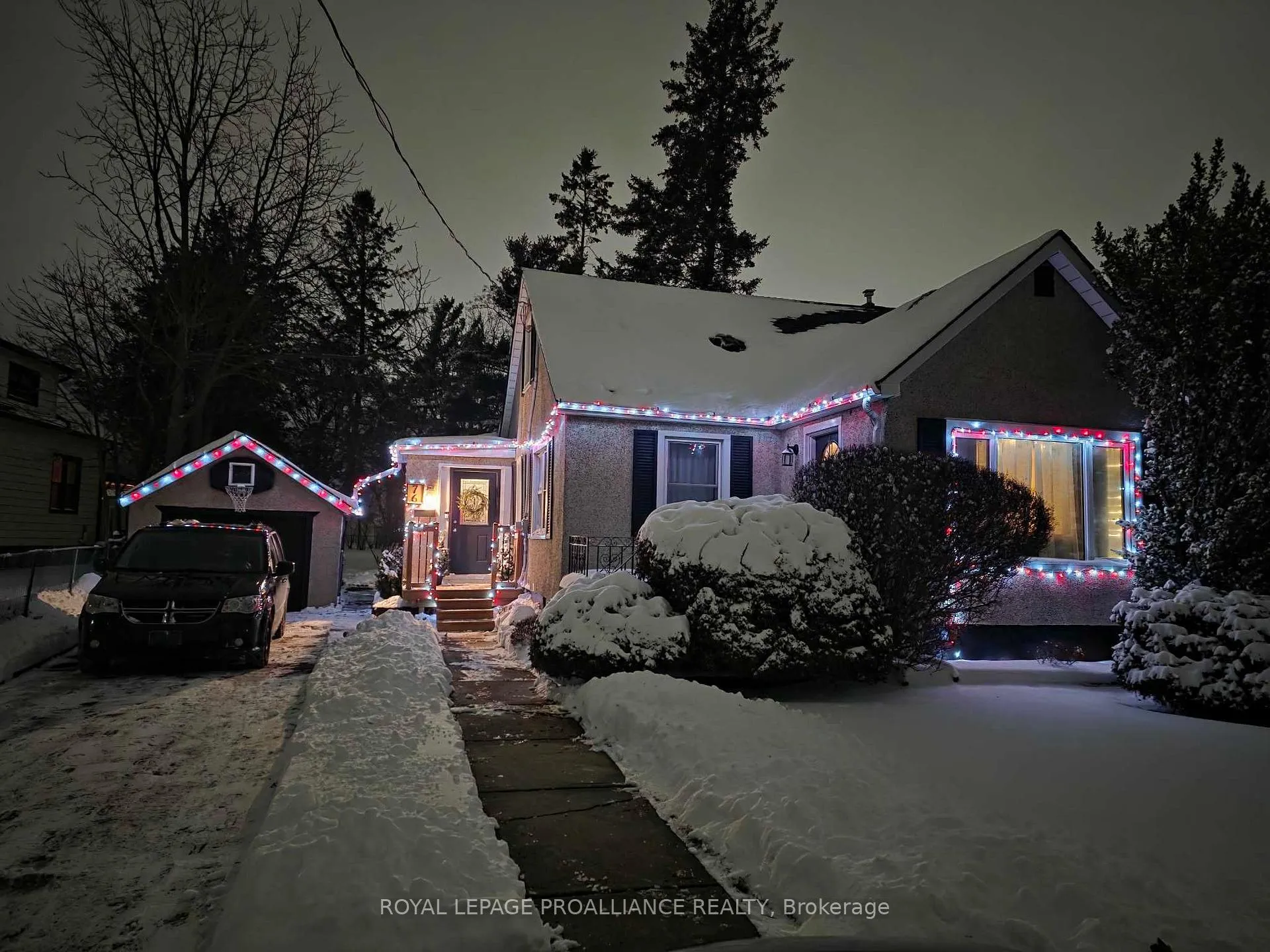 Photo 2 of 76 Benjamin Street, Belleville, Belleville Ward — HOMEH