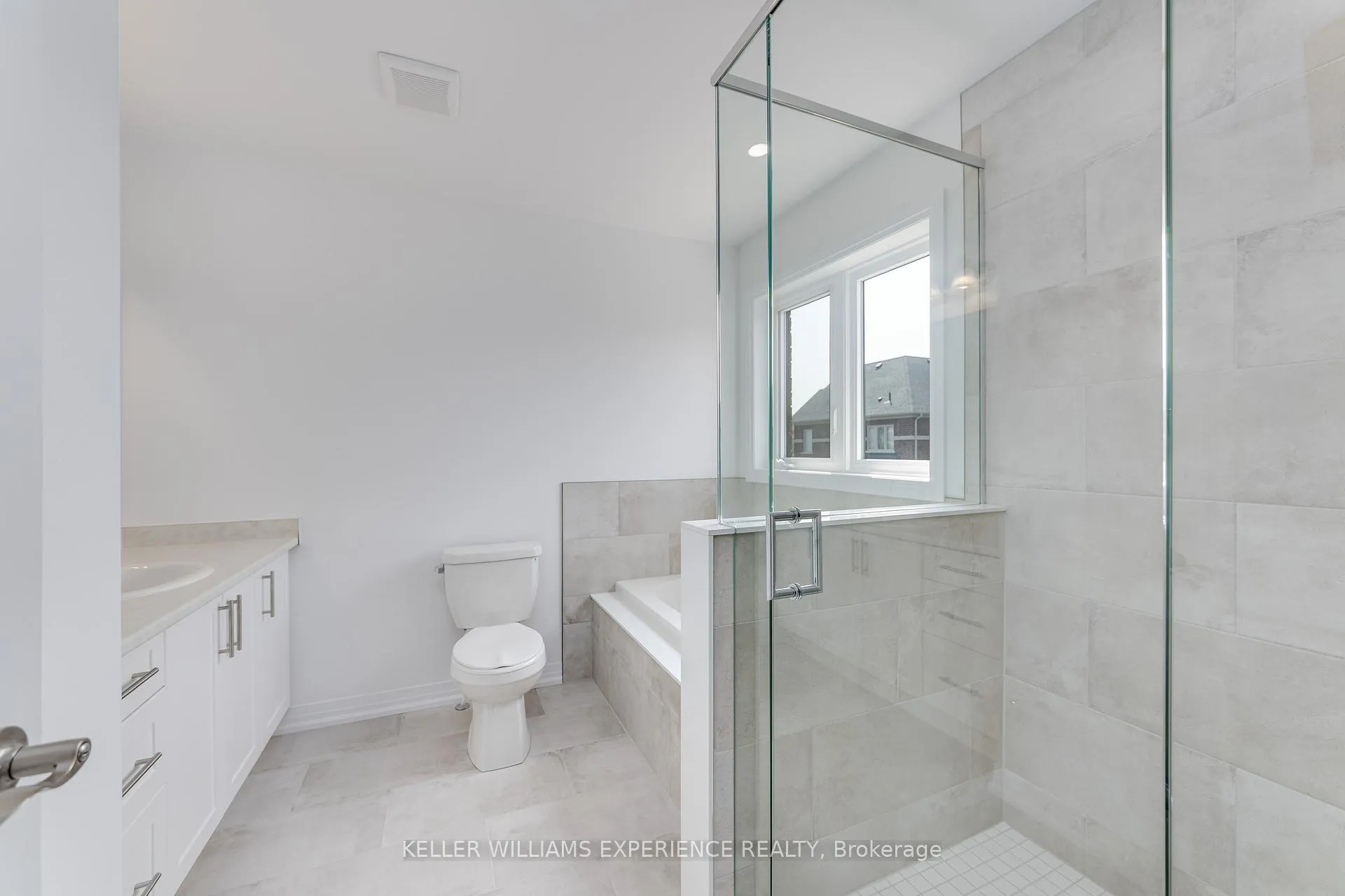 Photo 20 of 58 Sagewood Avenue, Barrie, Rural Barrie Southeast — HOMEH