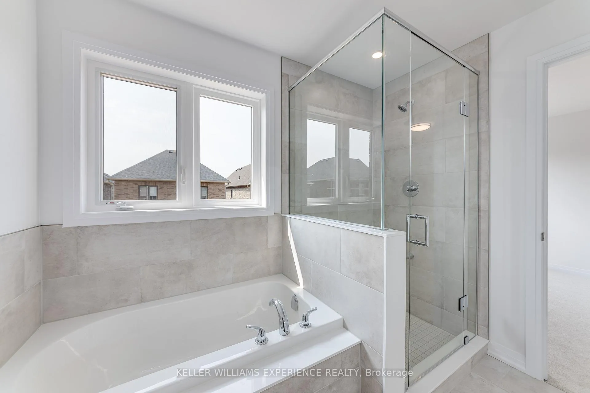 Photo 22 of 58 Sagewood Avenue, Barrie, Rural Barrie Southeast — HOMEH