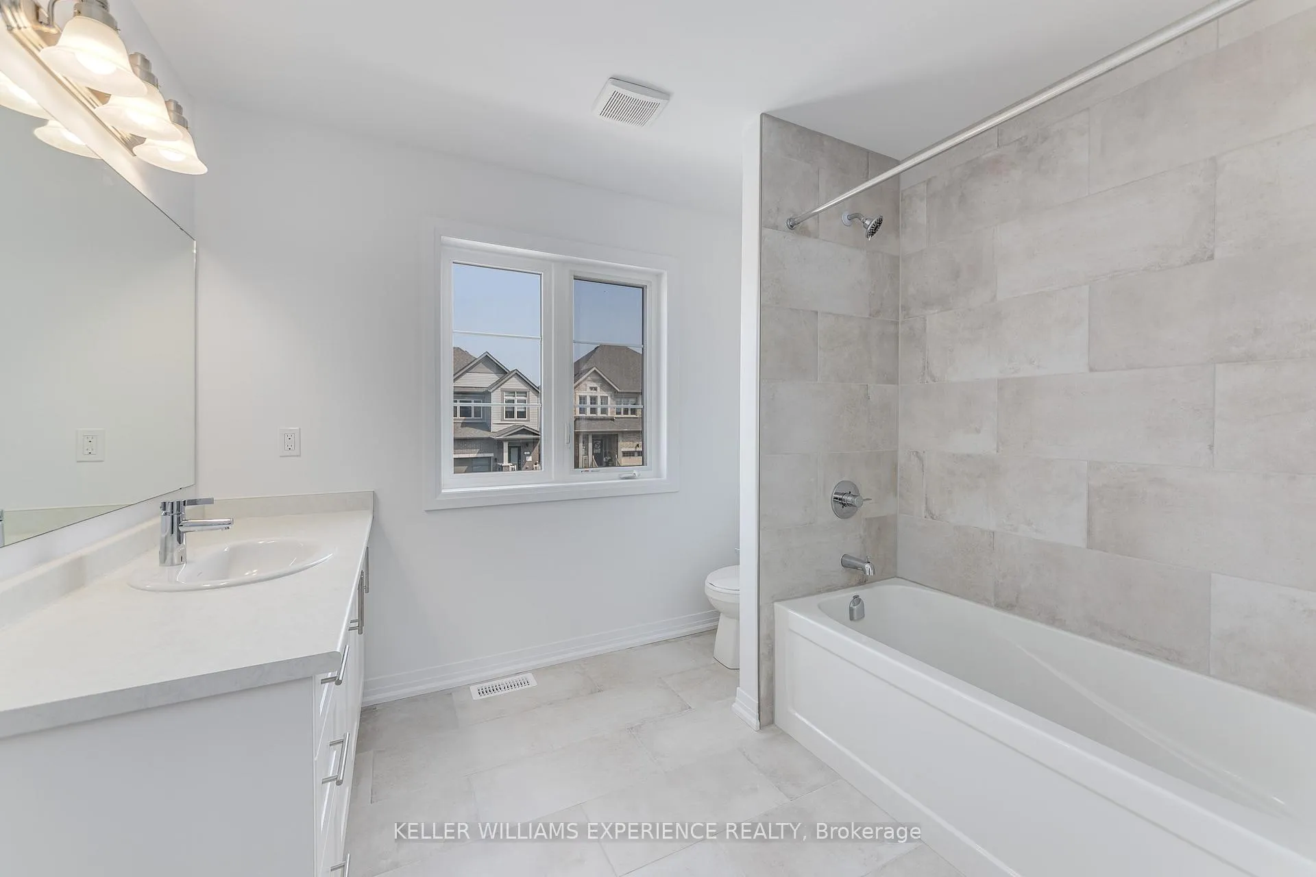 Photo 28 of 58 Sagewood Avenue, Barrie, Rural Barrie Southeast — HOMEH