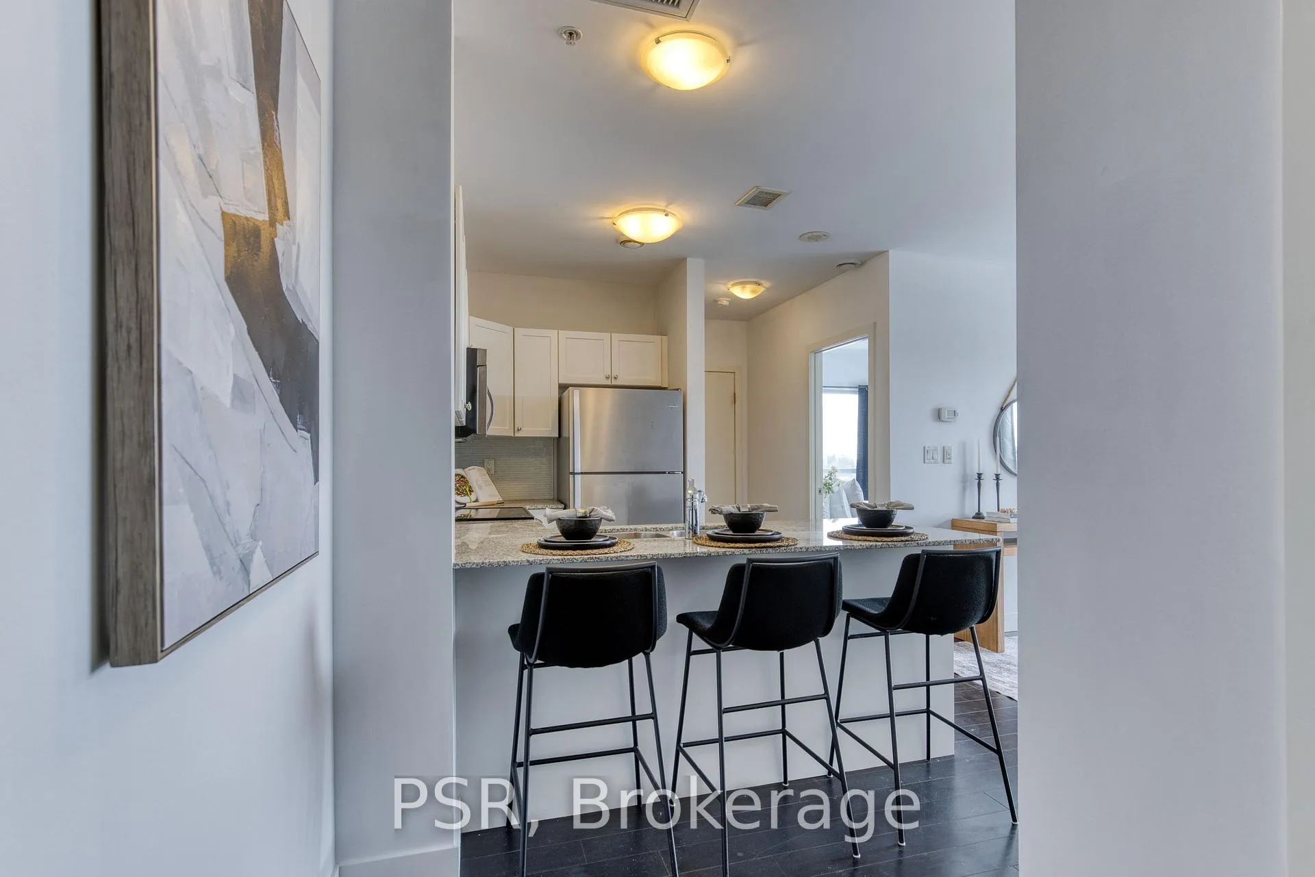 Photo 4 of Unit 902, 1 Victoria Street S, Kitchener — HOMEH