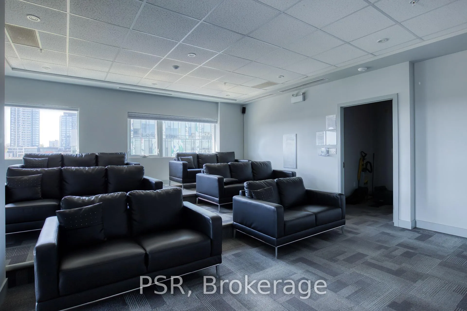 Photo 20 of Unit 902, 1 Victoria Street S, Kitchener — HOMEH