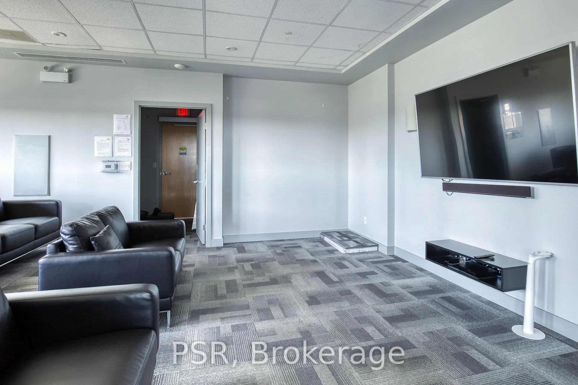 Photo 21 of Unit 902, 1 Victoria Street S, Kitchener — HOMEH