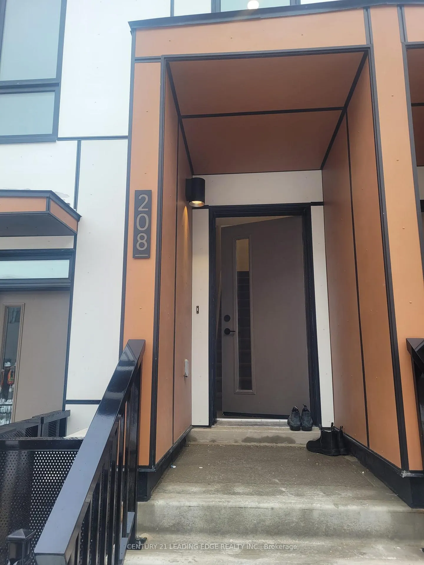 Photo 3 of Unit TH1-208, 30 All Nations Drive, Brampton, Northwest Brampton — HOMEH