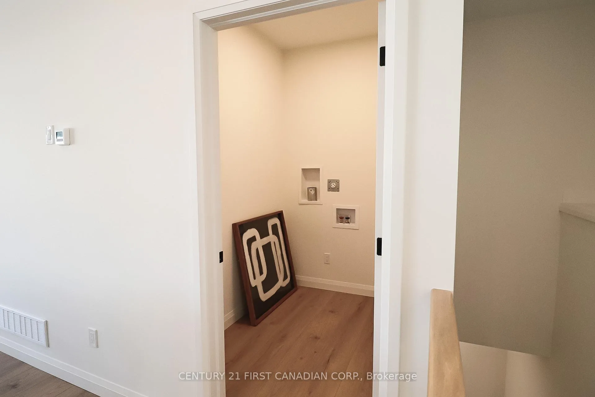Photo 29 of Unit 10, 32 Postma Crescent, North Middlesex, Ailsa Craig — HOMEH